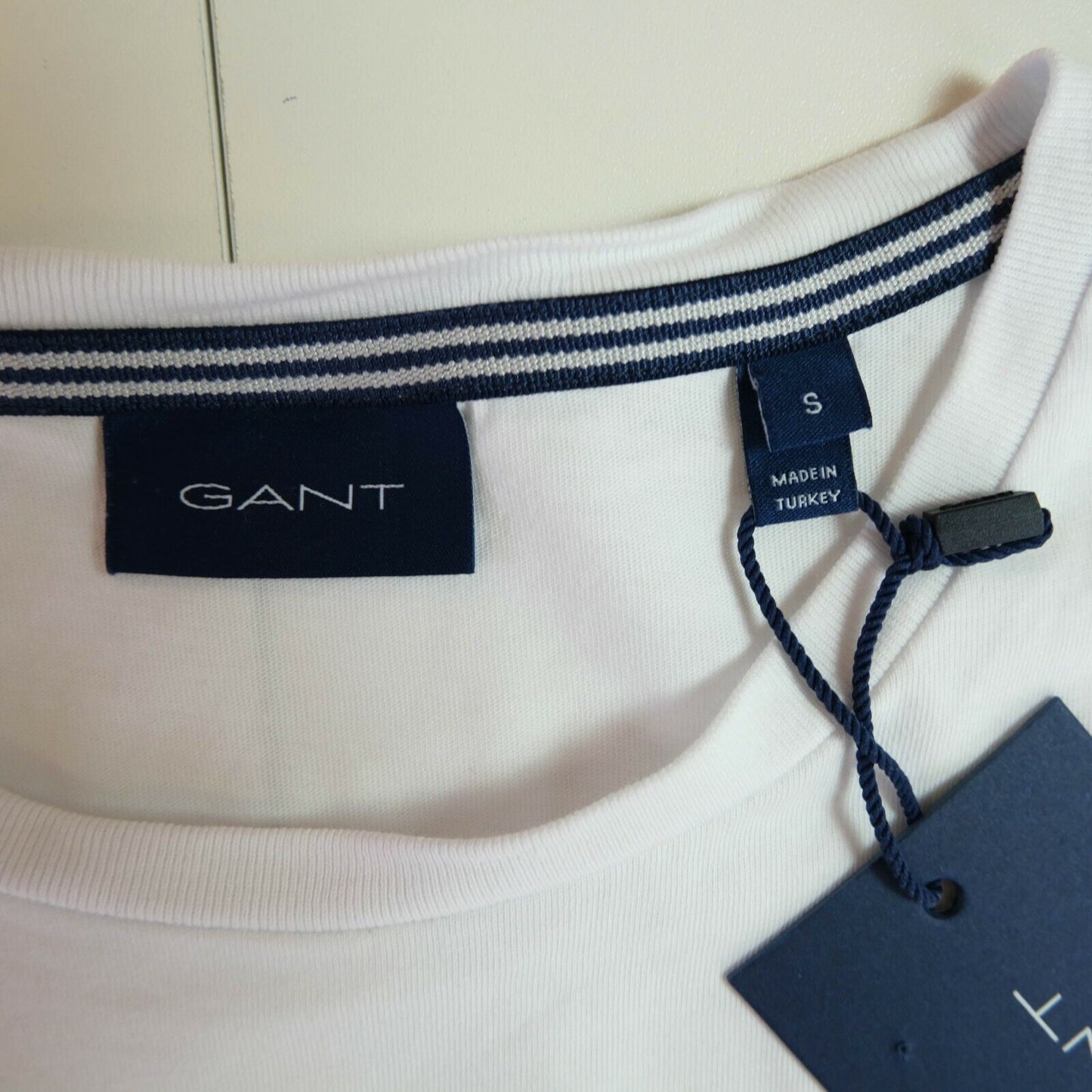 GANT White Big Logo Crew Neck Top T-Shirt Size S