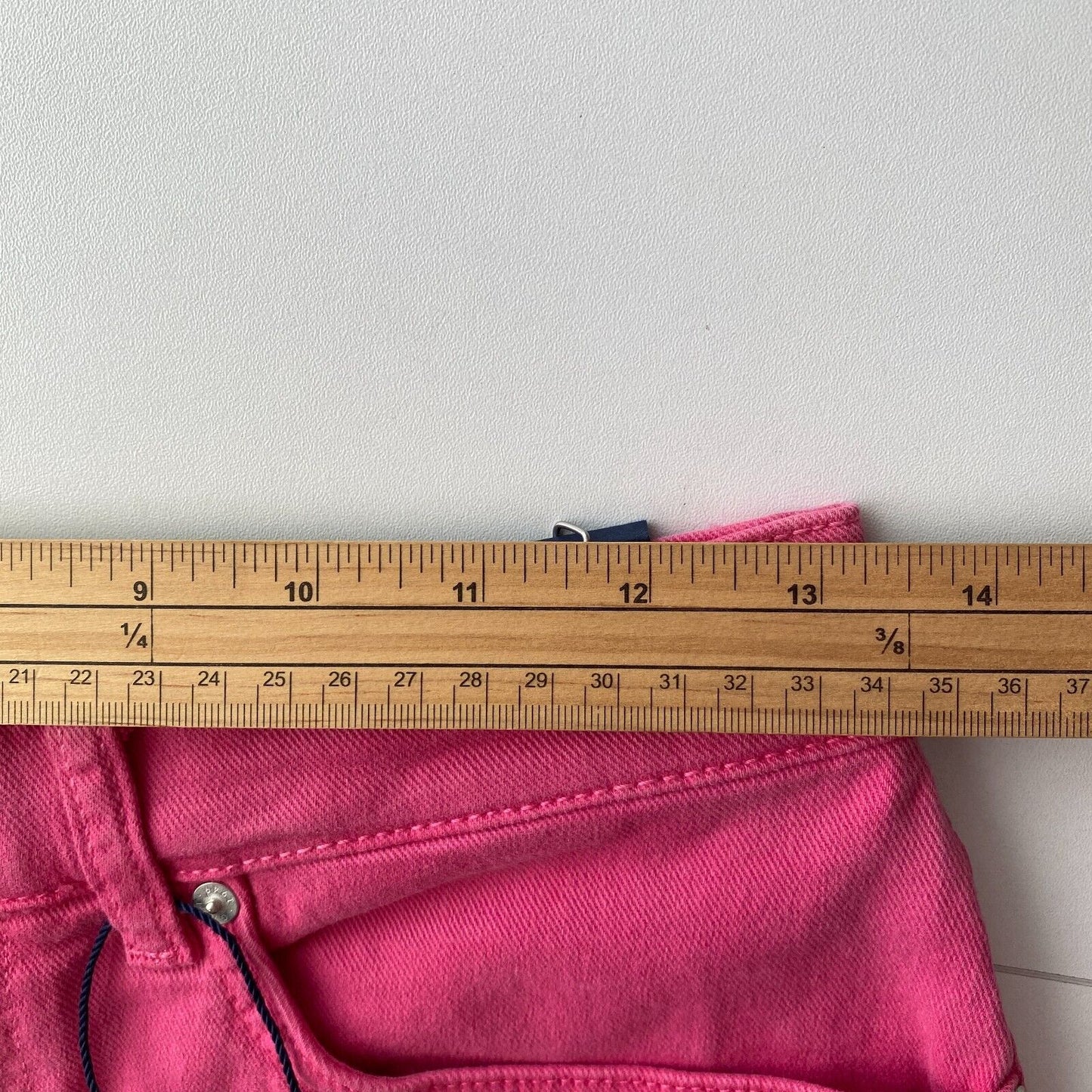 GANT Damen Jeansshorts in normaler Passform, Rosa, Größe W28