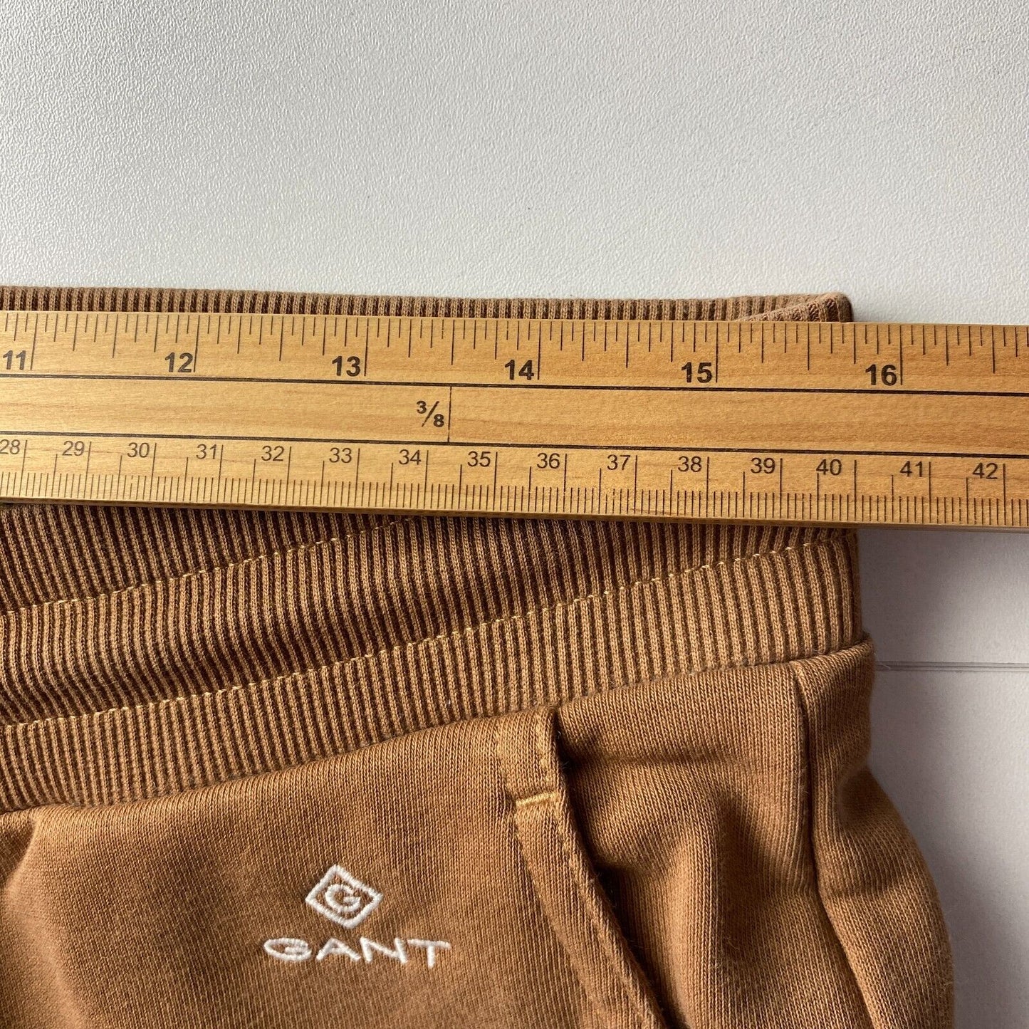 GANT Pantalon de survêtement à revers coupe régulière marron pour femme Taille L