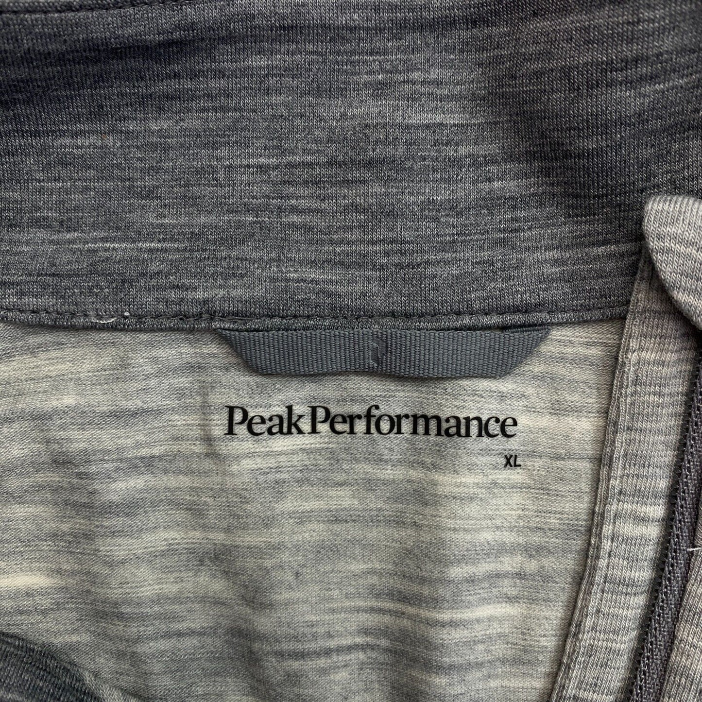 PEAK PERFORMANCE Men Grey Magic Half Zip Long Sleeves T Shirt Size XL