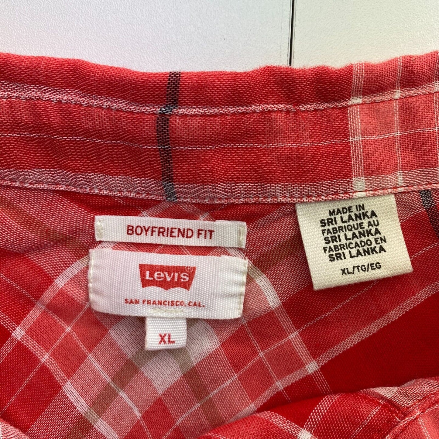 Levi`s Women Red Plaid Boyfriend Fit Long Sleeves Shirt Size XL