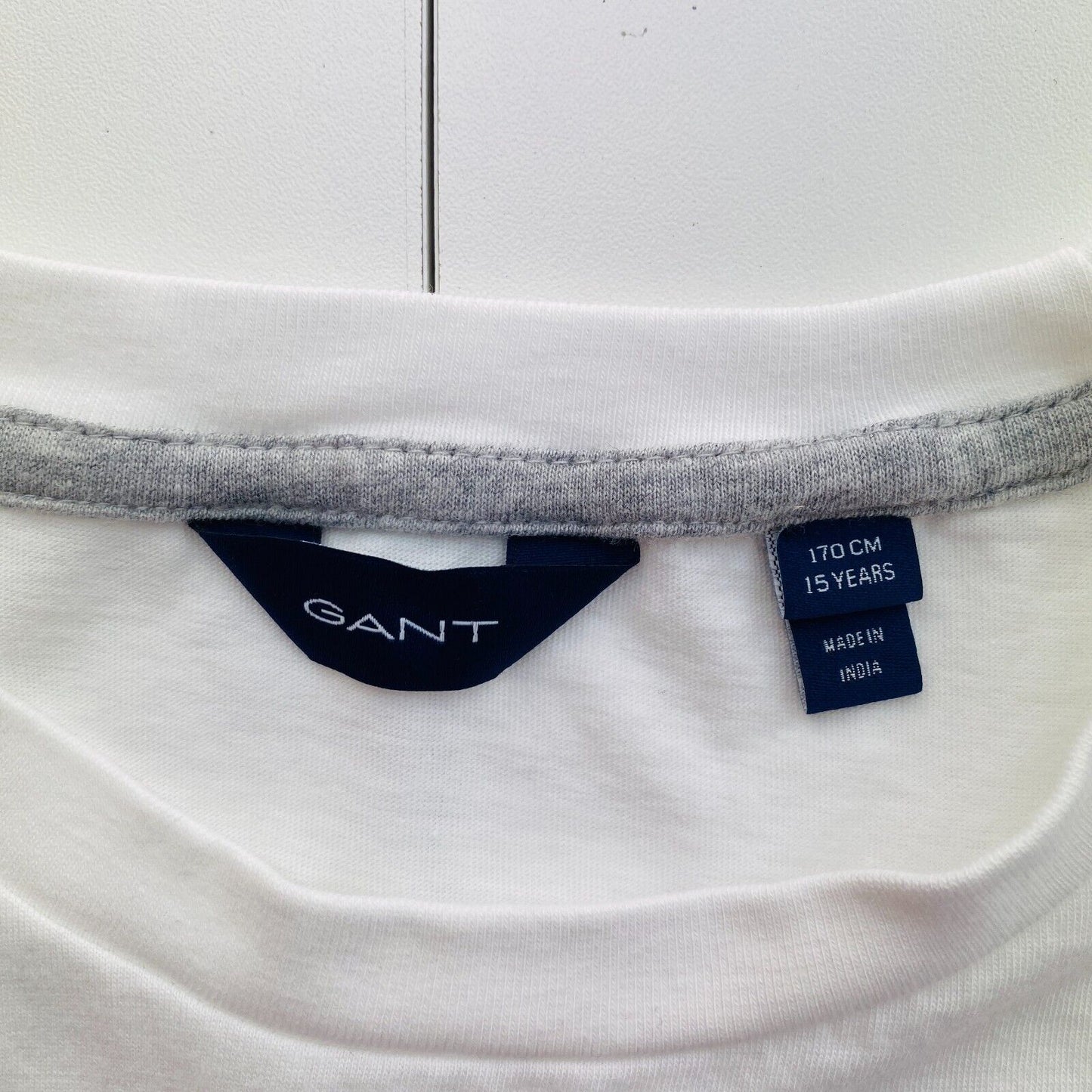 GANT Boys White Archive Shield Crew Neck SS T Shirt Size 15 Years 170 cm