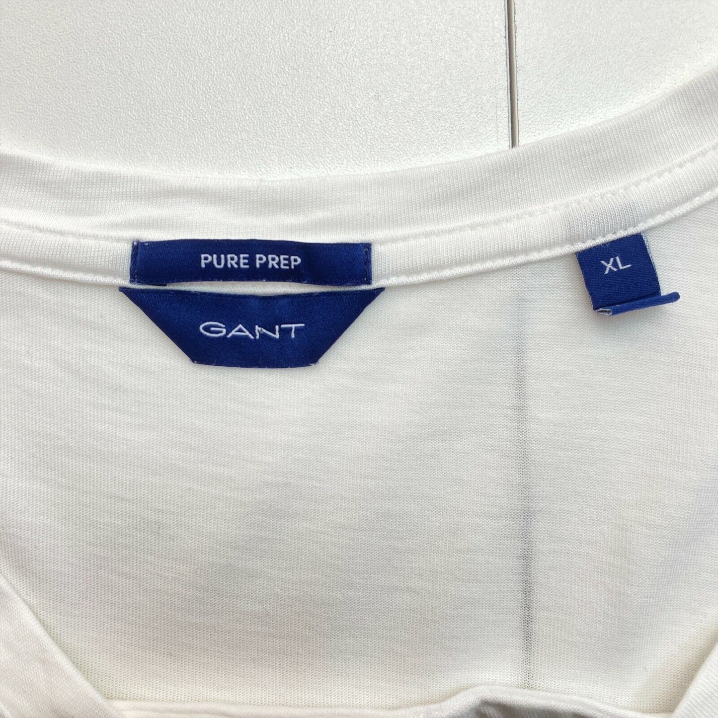 GANT White Pure Prep Flared V Neck T Shirt Size XL