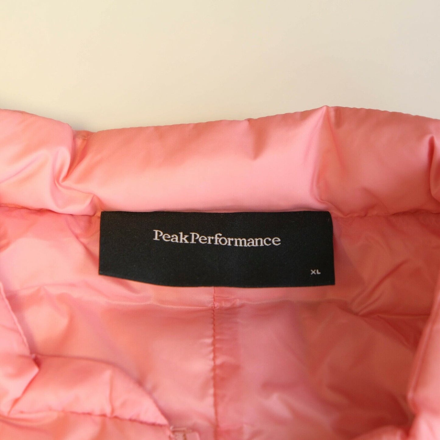 Peak Performance Pink BONNIE L Light Padded 550 Down Fill Jacket Size XL