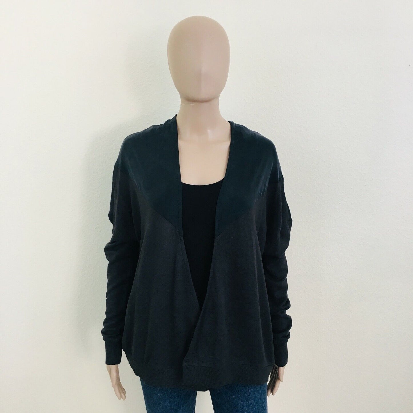 ZARA Schwarzer lässiger Cardigan-Pullover Größe SM