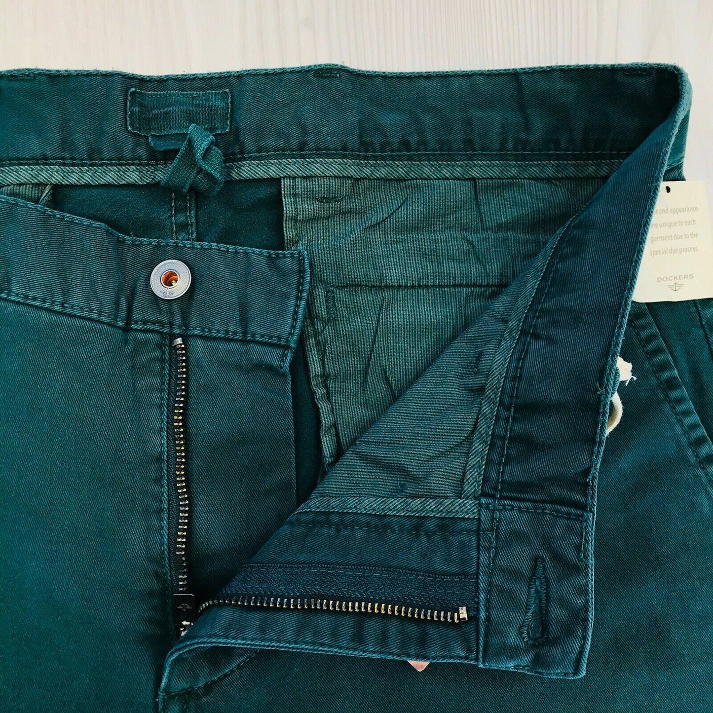 DOCKERS The Broken In Slim Fit Tapered Khaki Green Trousers Pants W29 W34 L32