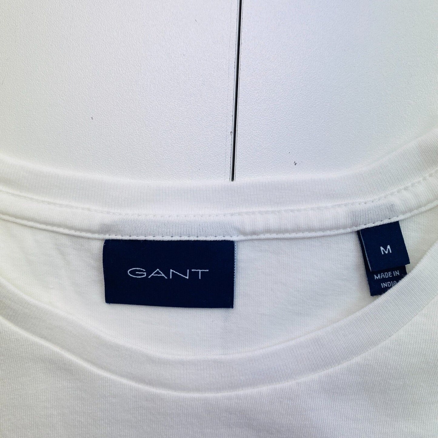 GANT Men White Retro Shield Crew Neck Short Sleeve T Shirt Size M