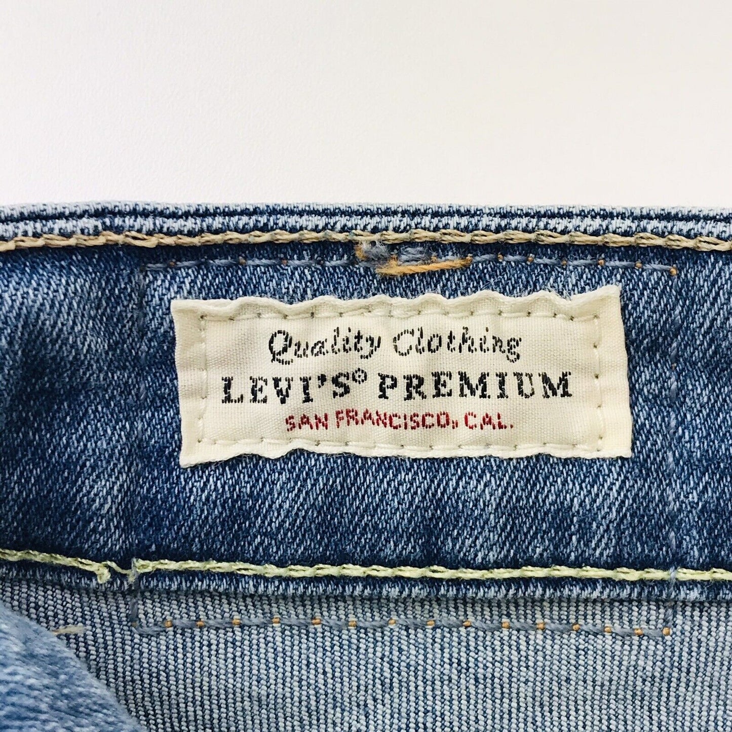 Levi's Premium 721 Damen Jeans mit hoher Taille und Stretch-Skinny-Fit, Blau, W26 L33