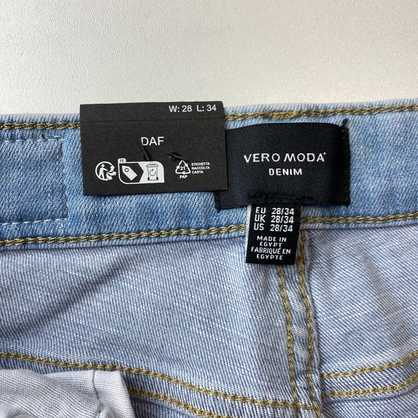 VERO MODA DAF Women Blue Mid Rise Regular Straight Fit Jeans Size W28 L34