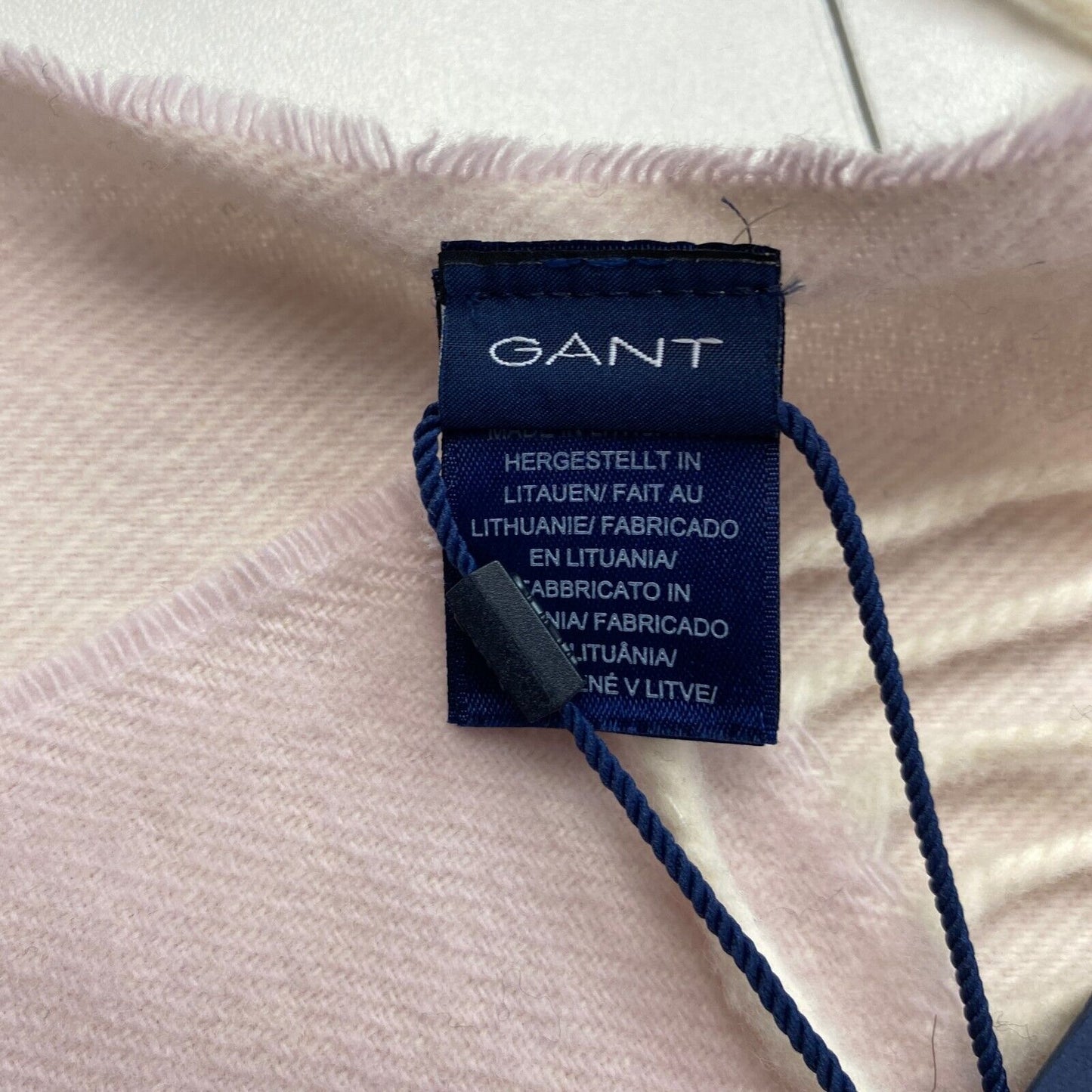 GANT Pink 100% Merino Wool Two Faced Twill Scarf Shawl