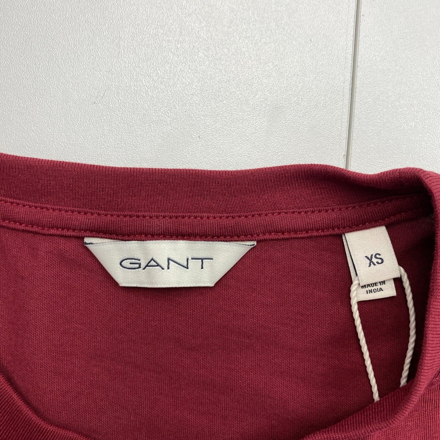 GANT Women Plumped Red Reg Tonal Shield Crew Neck Short Sleeves T Shirt Size XS