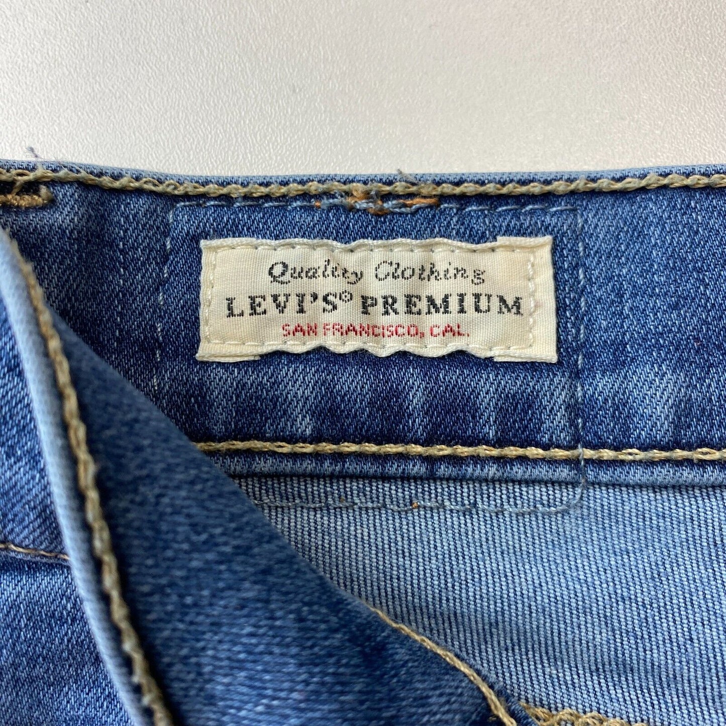 Levi's Premium 710 Damen Jeans in Super Skinny Fit, Blau, Größe W28 L28