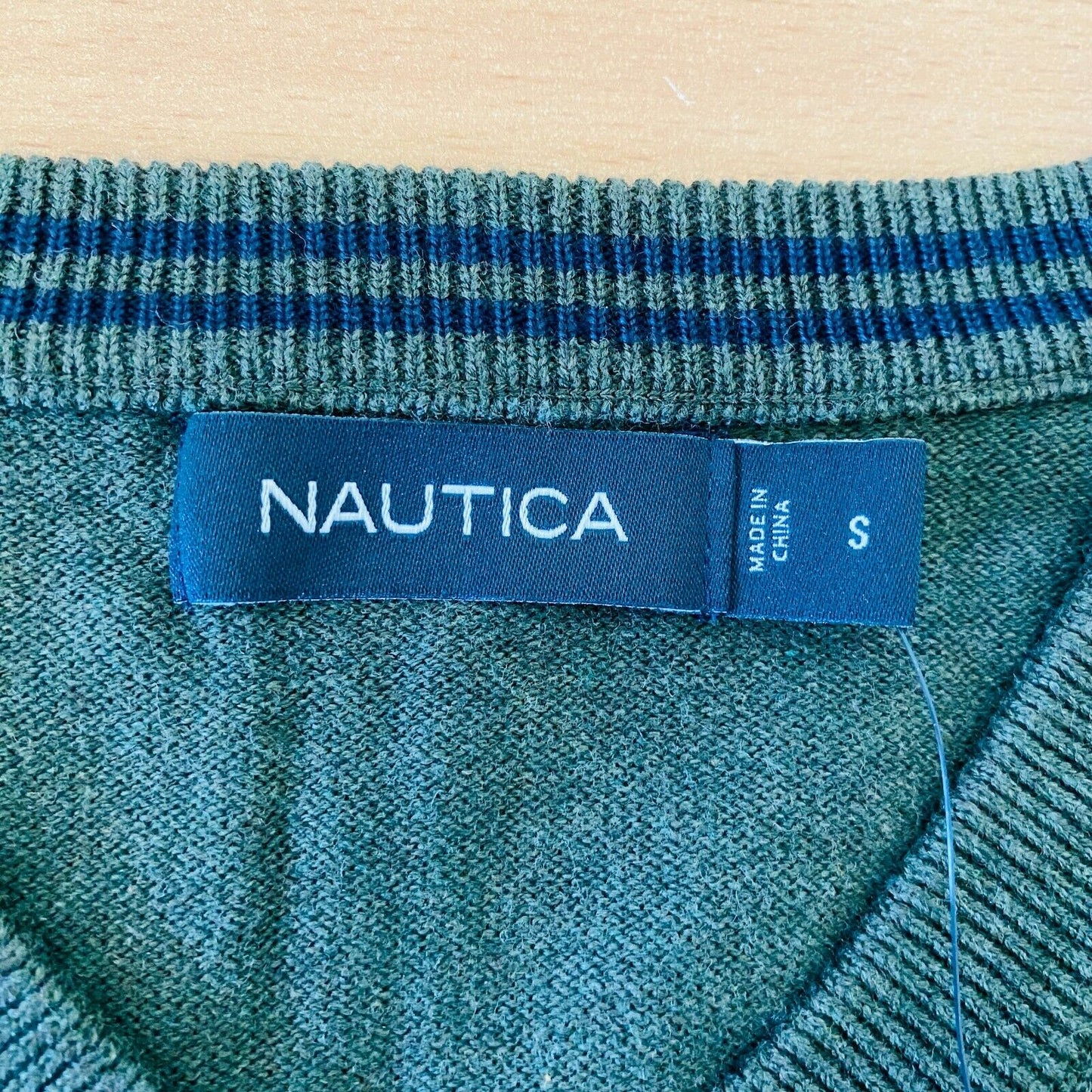 NAUTICA Mens Green V Neck Jumper Sweater Pullover Size S