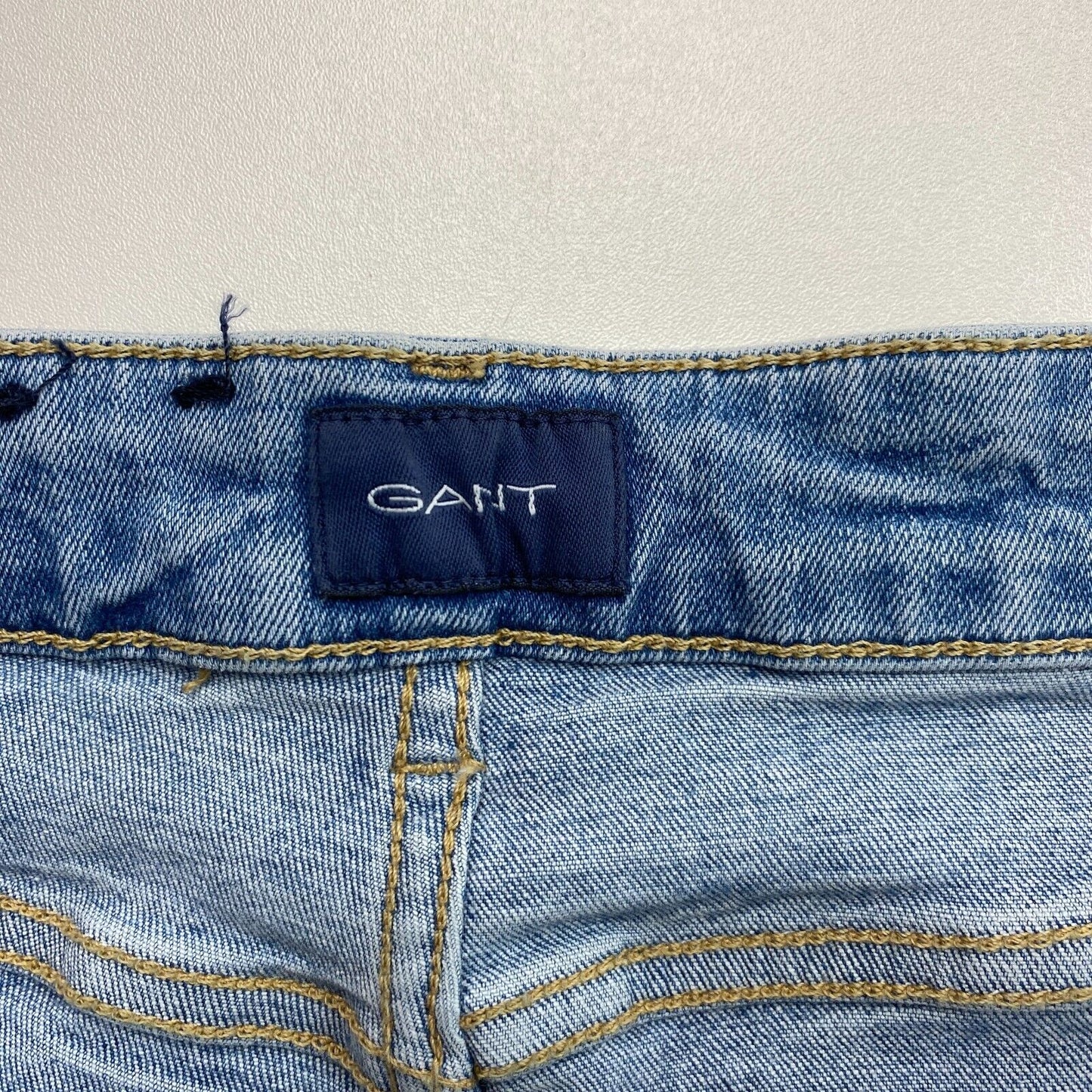 GANT – Farla – verkürzte Slim-Jeans in Blau, Größe W26