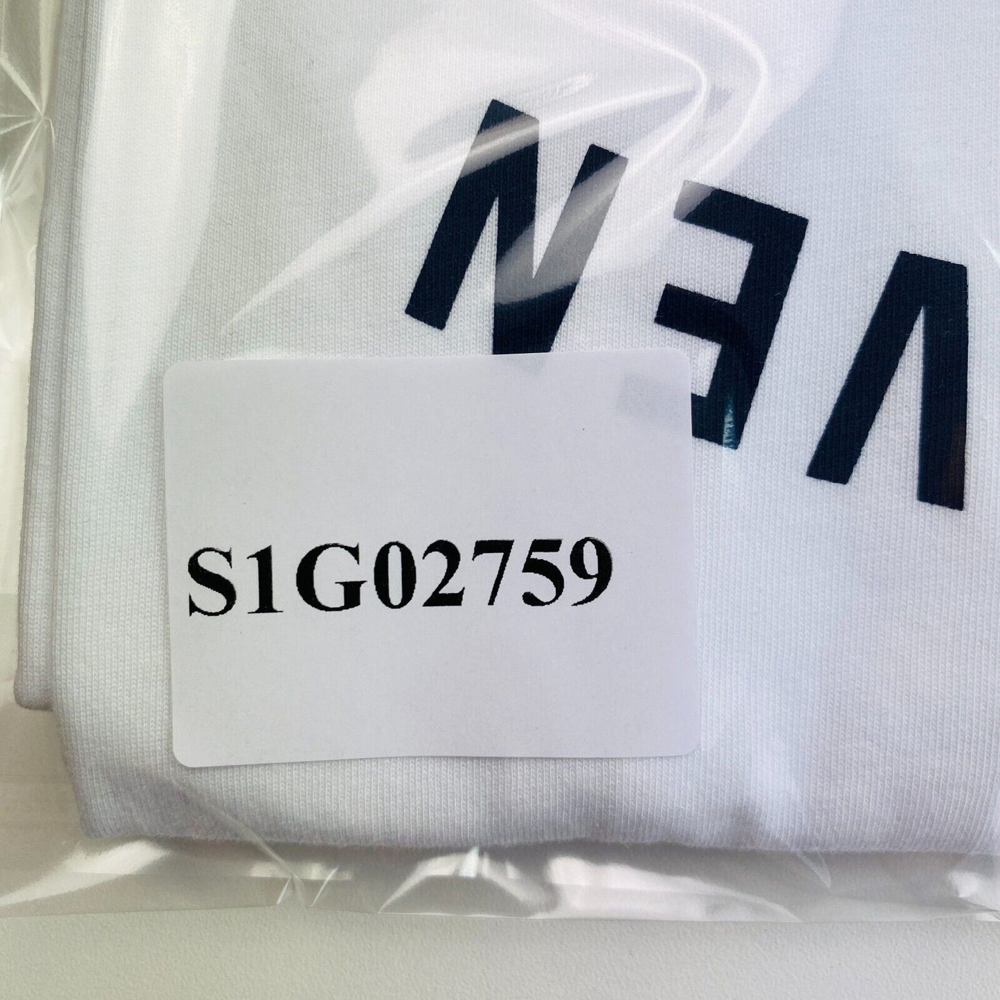 GANT White Logo Crew Neck T Shirt Size L