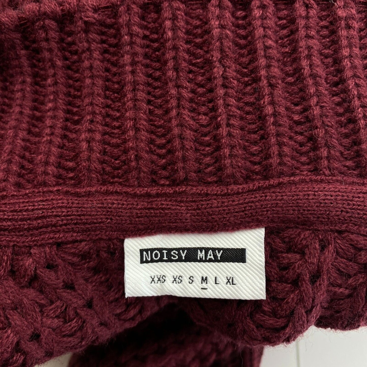 NOISY MAY Pull à col haut en tricot rouge foncé pour femme Taille M