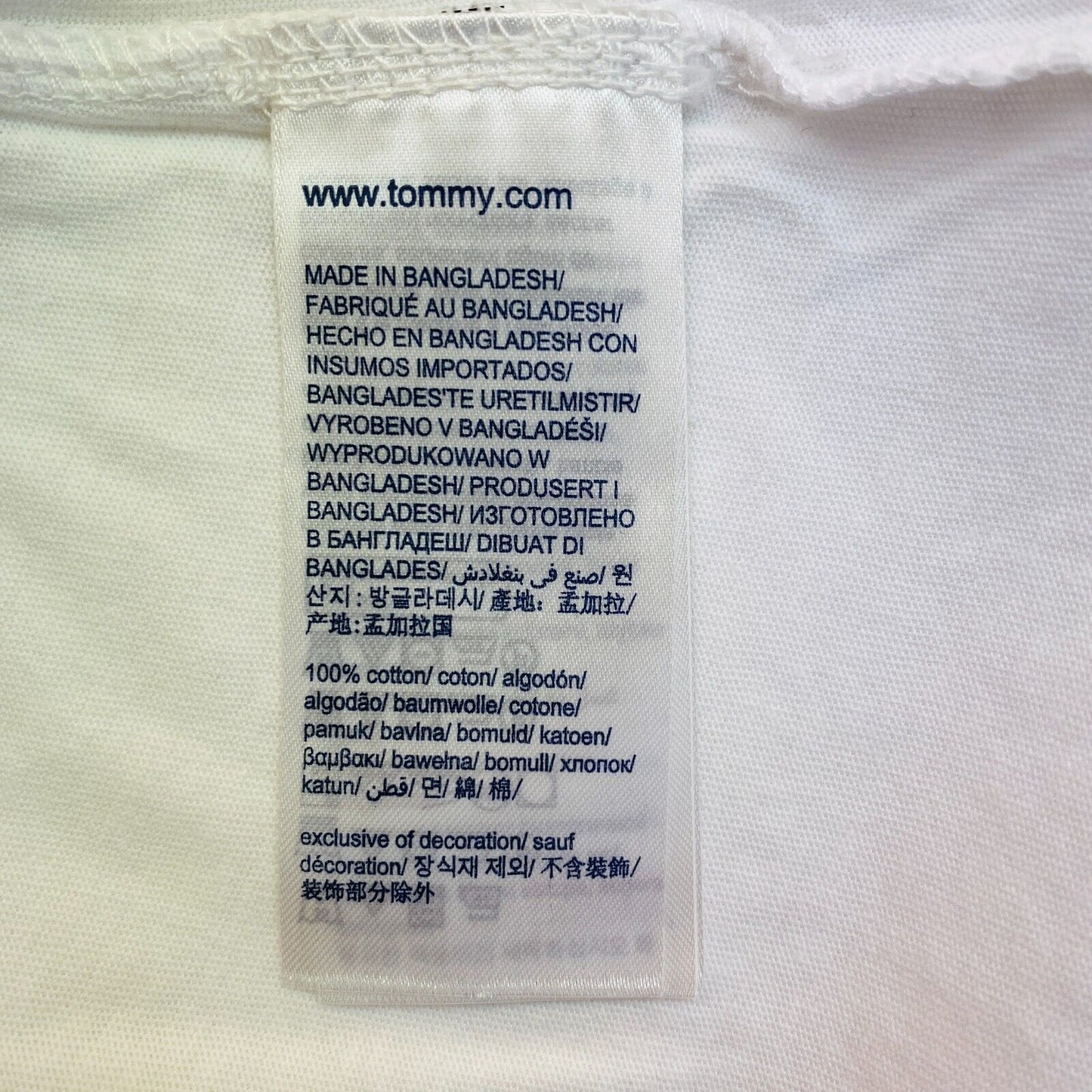 TOMMY HILFIGER JEANS Women White V Neck Short Sleeve T Shirt Size M