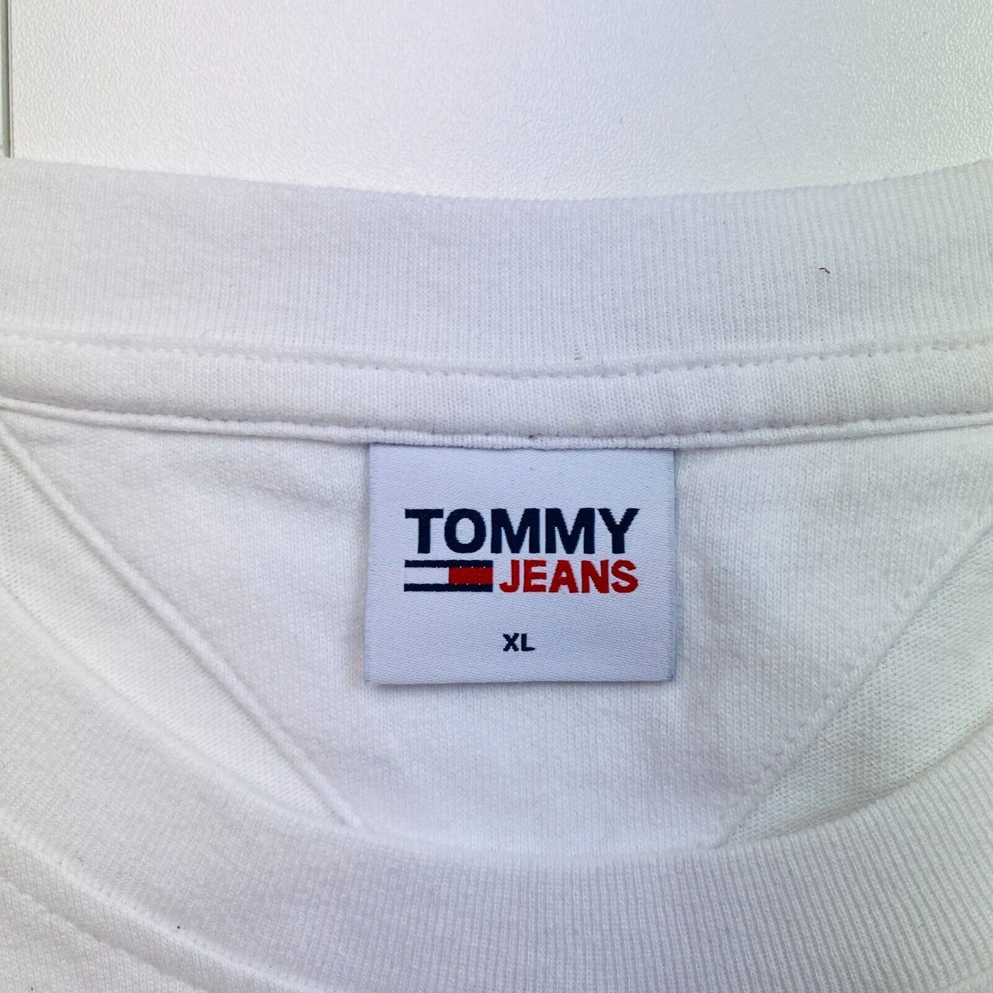 TOMMY HILFIGER Men White Crew Neck T Shirt Size XL