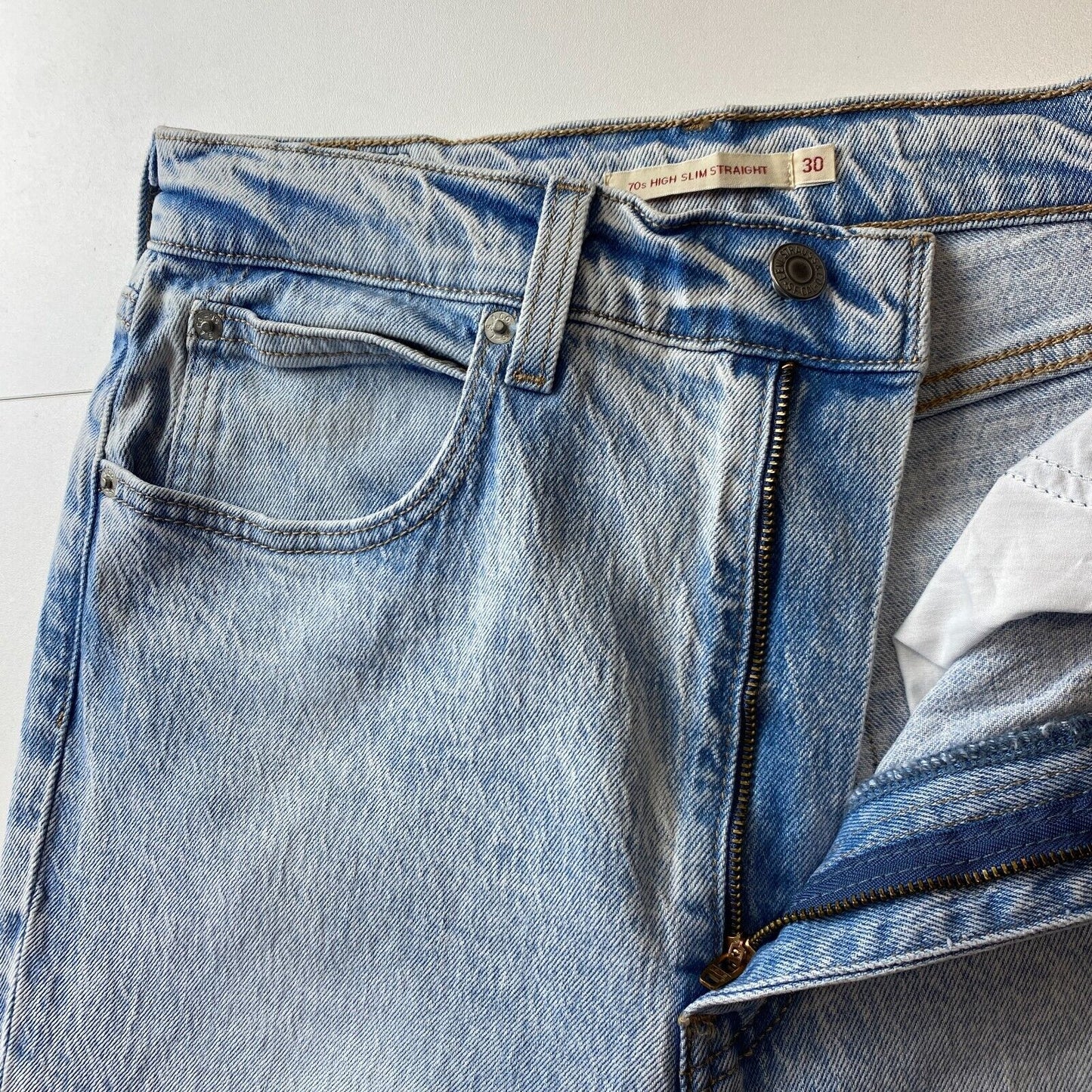 Levi's Premium Damen Jeans im 70er-Jahre-Stil mit hoher Taille und schmaler Passform, W30 L31, Blau