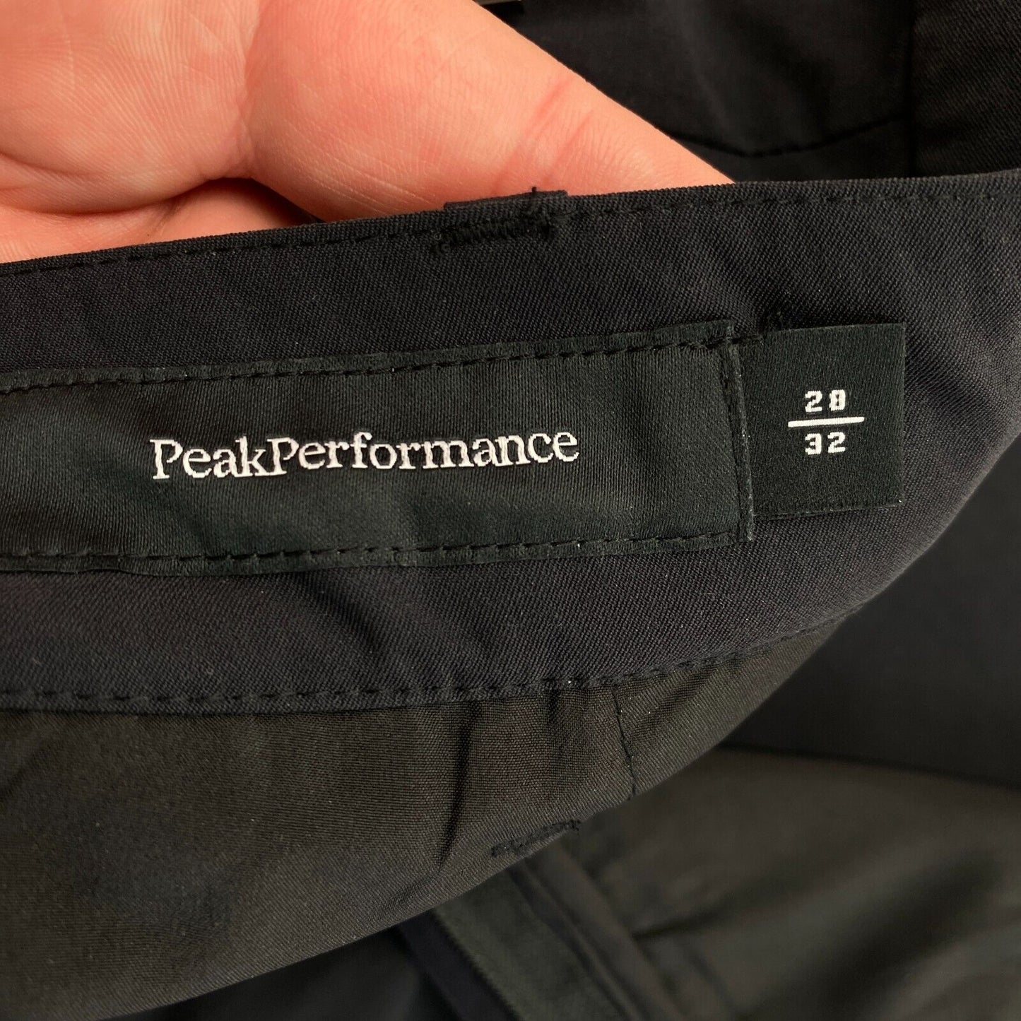 Peak Performance W Schwarze Illusionshose Größe W28 L32