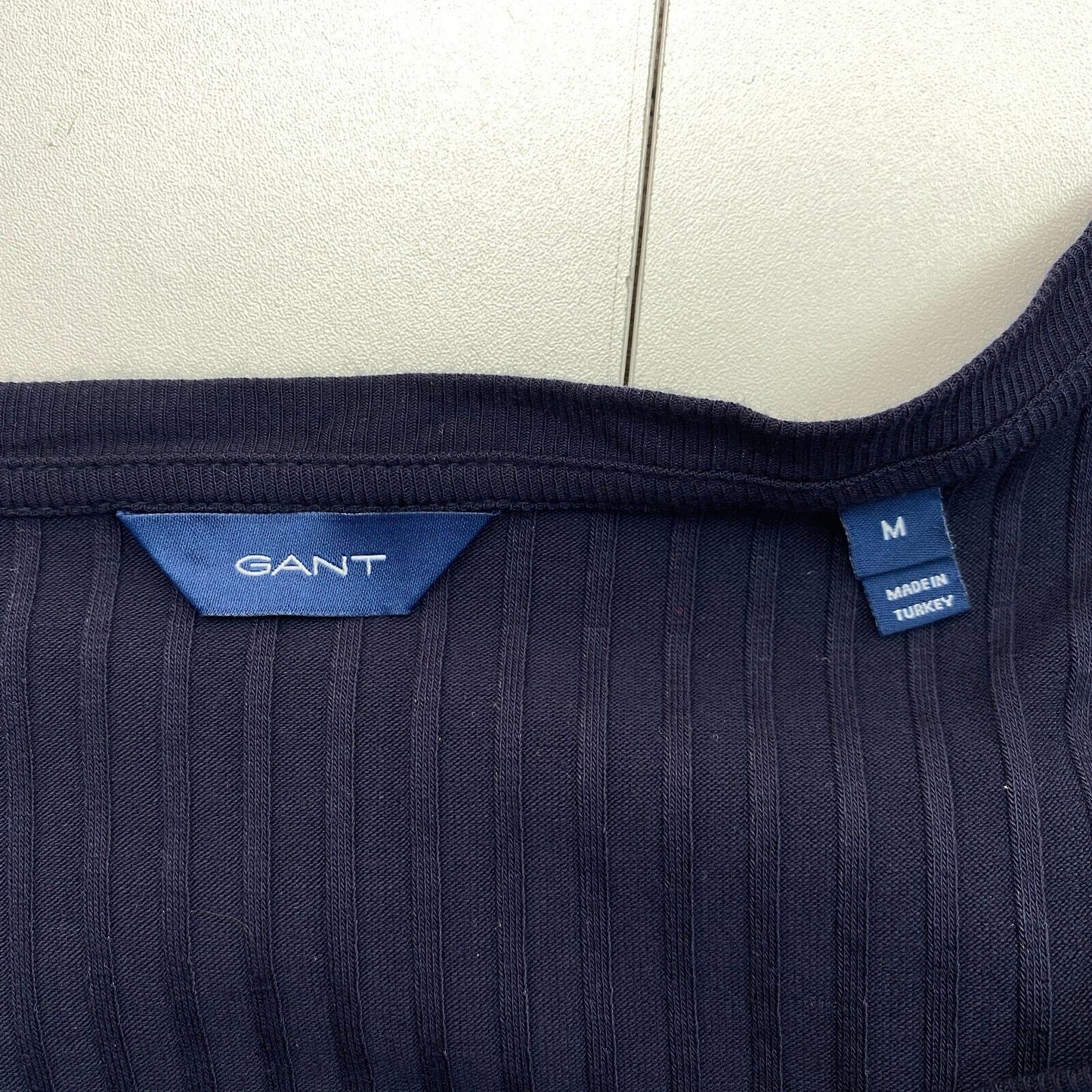 GANT – Jersey-Midikleid mit Schlitz, Marineblau, Größe M