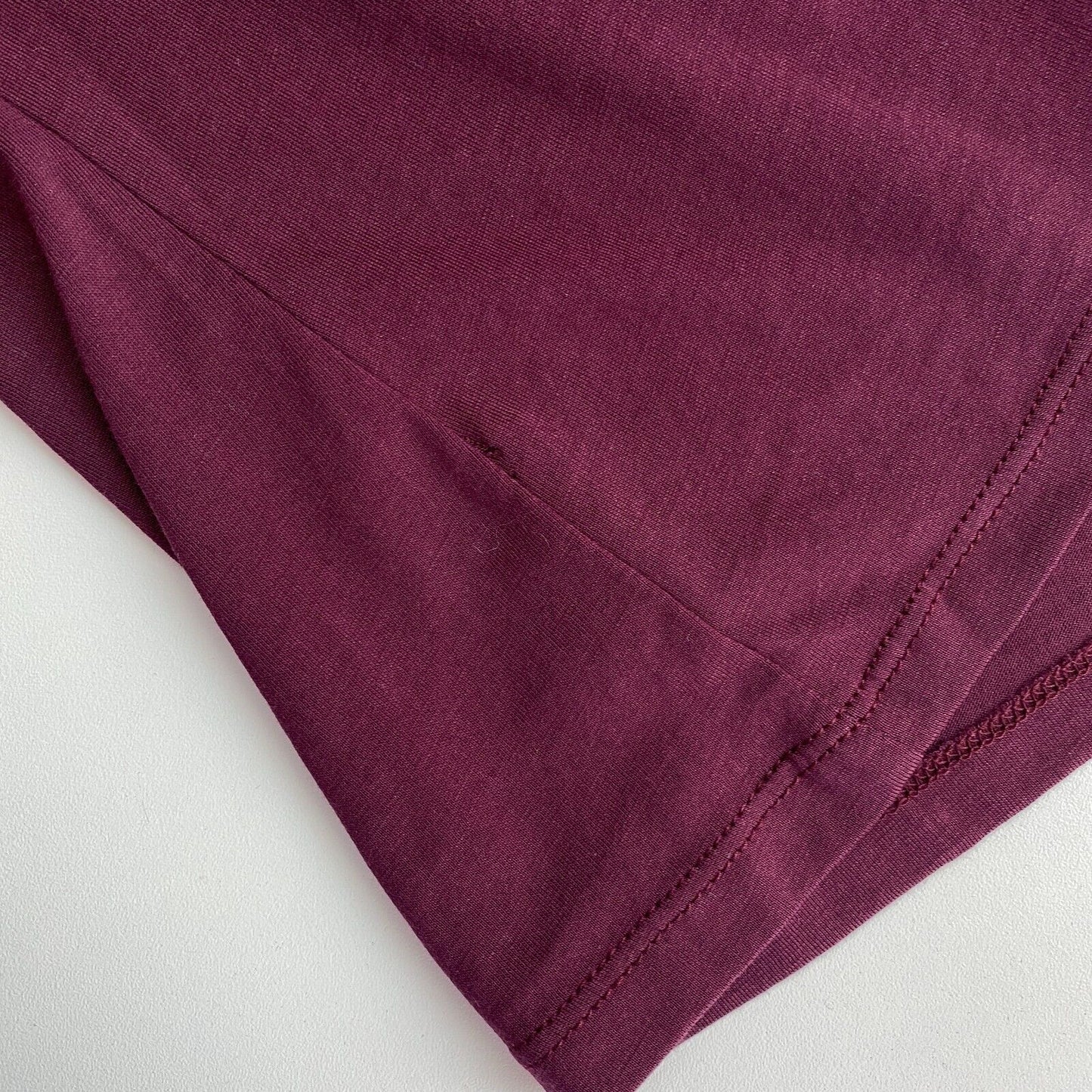 GANT T-shirt à col rond en coton Pima violet foncé taille XS