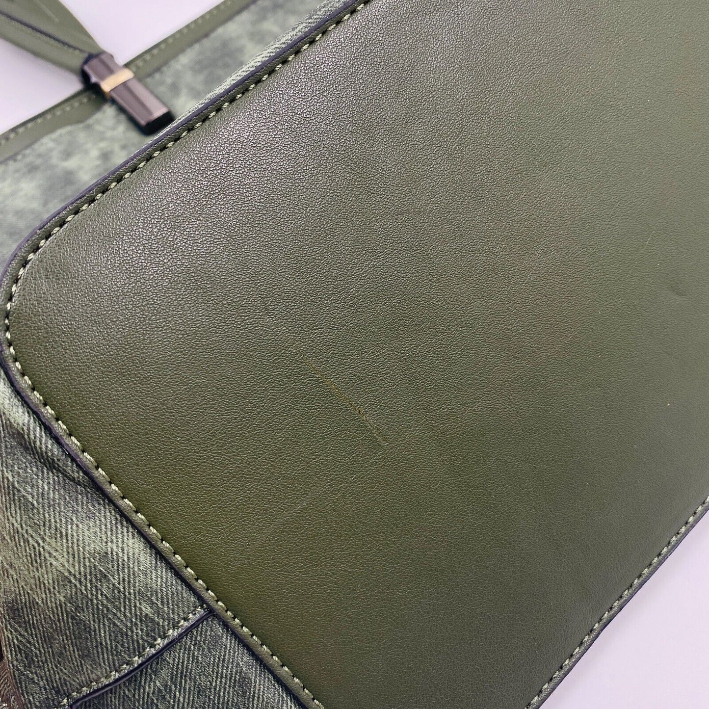 Sac à main Pierre Cardin en cuir écologique vert