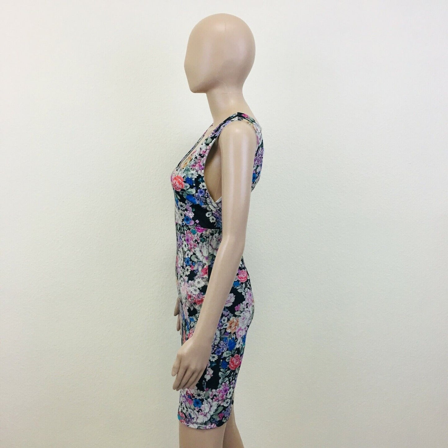 PULL&BEAR Flowered Ladies Sleeveless Dress Size M