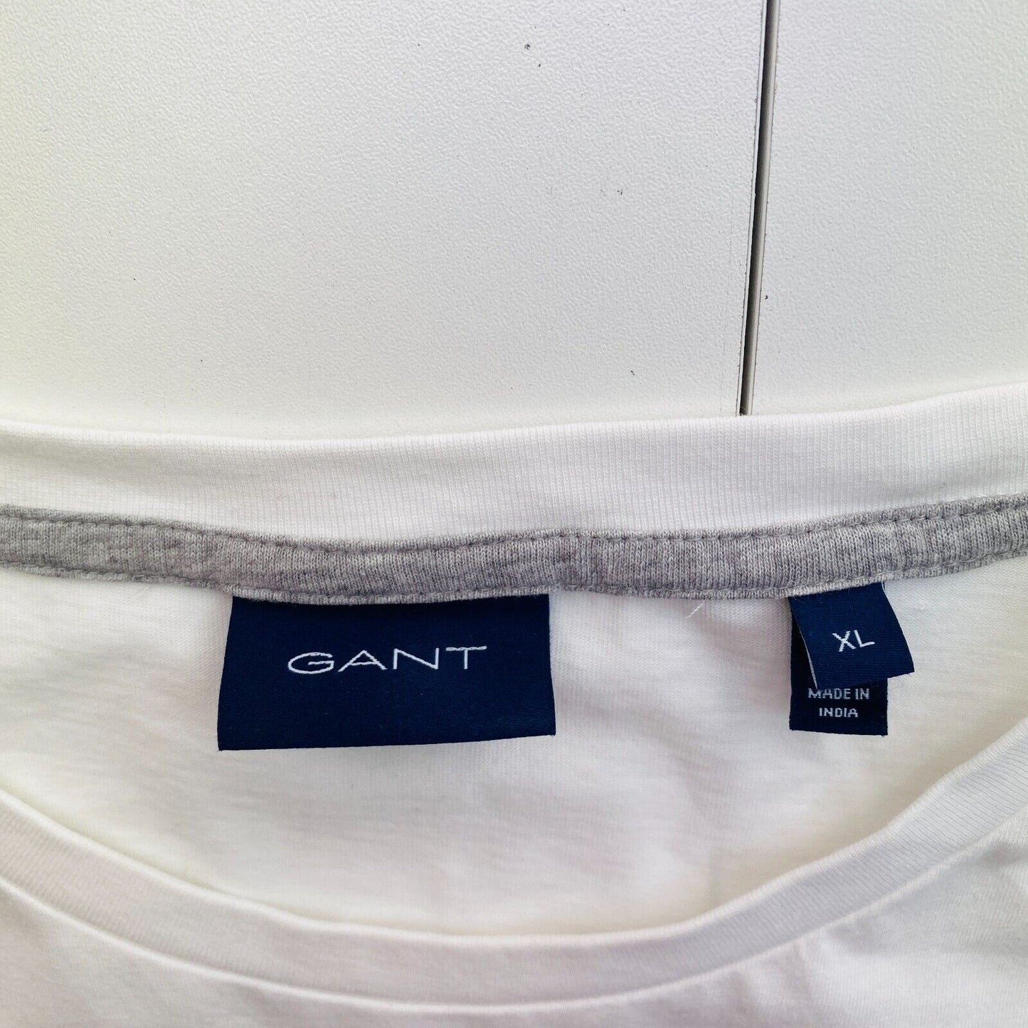 GANT Men White Archive Shield Crew Neck Long Sleeve T Shirt Size XL