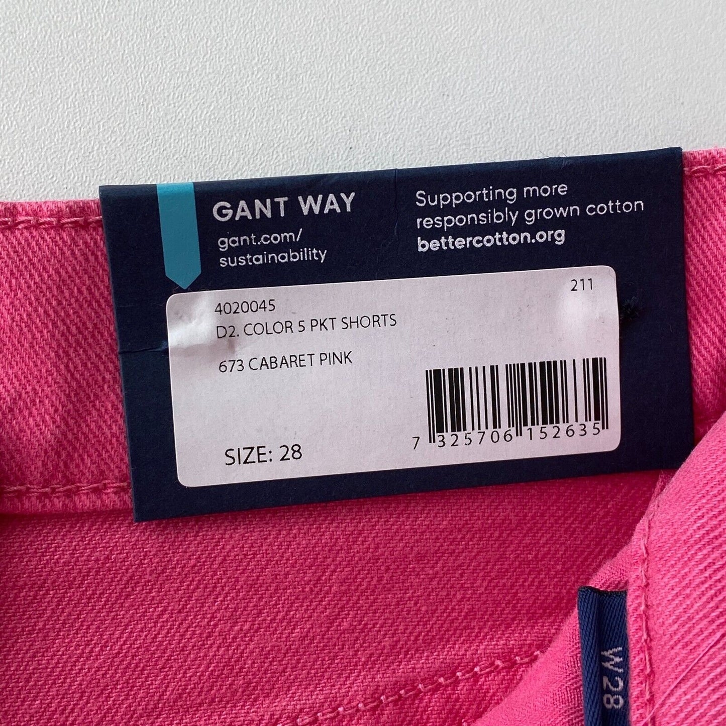 GANT Damen Jeansshorts in regulärer Passform, Rosa, Größe W28