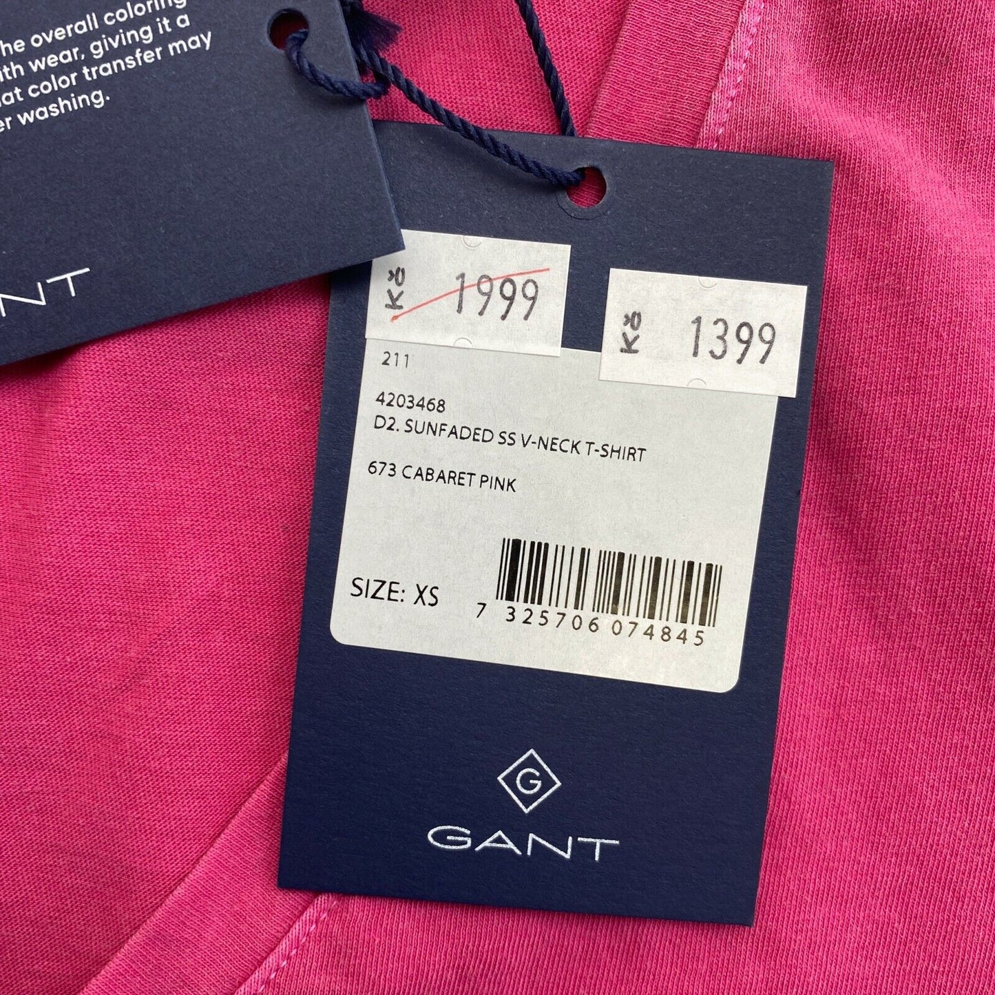 GANT T-shirt à col en V délavé rose foncé taille XS