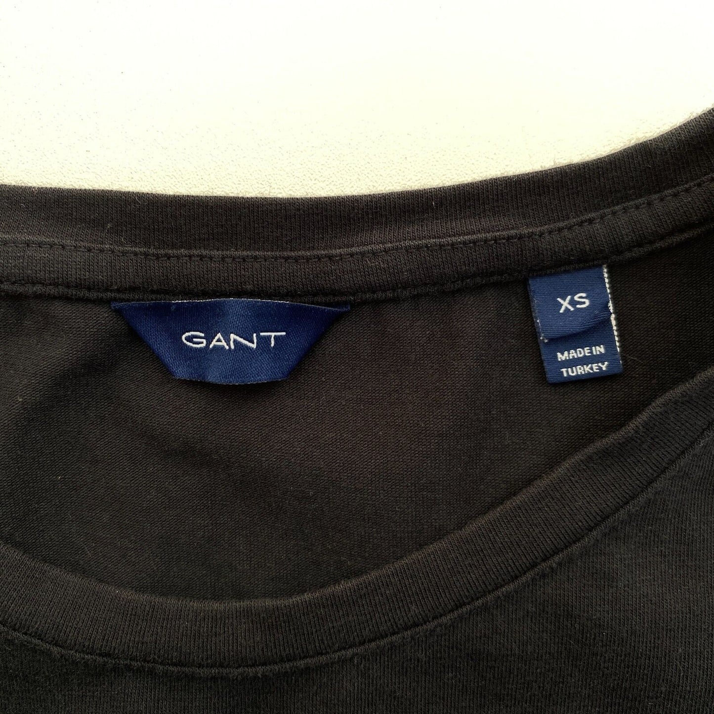 GANT T-shirt noir à col rond Taille XS