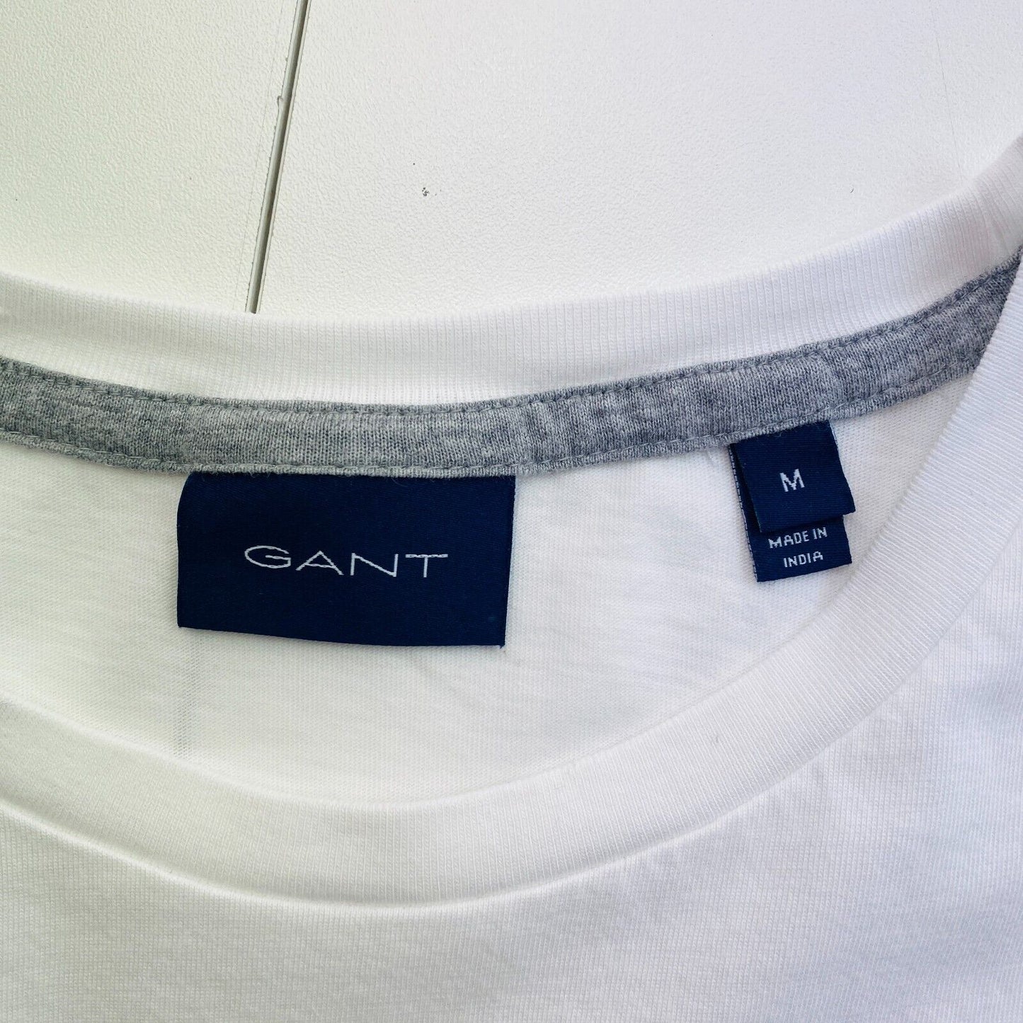 GANT Men White Archive Shield Crew Neck Short Sleeve T Shirt Size M