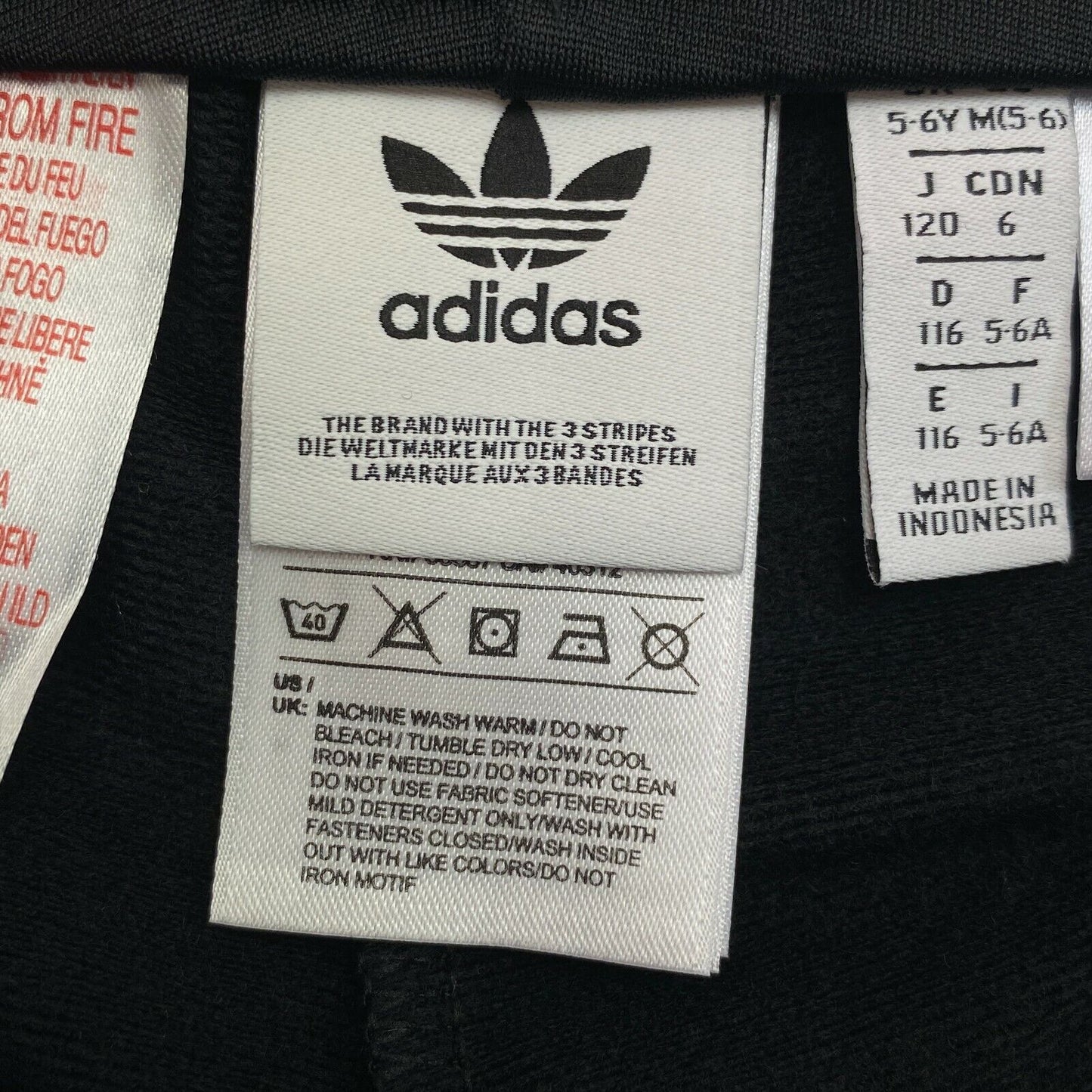 Adidas Jungen Schwarze 3-Streifen Jogginghose Hose Größe 5–6 Jahre