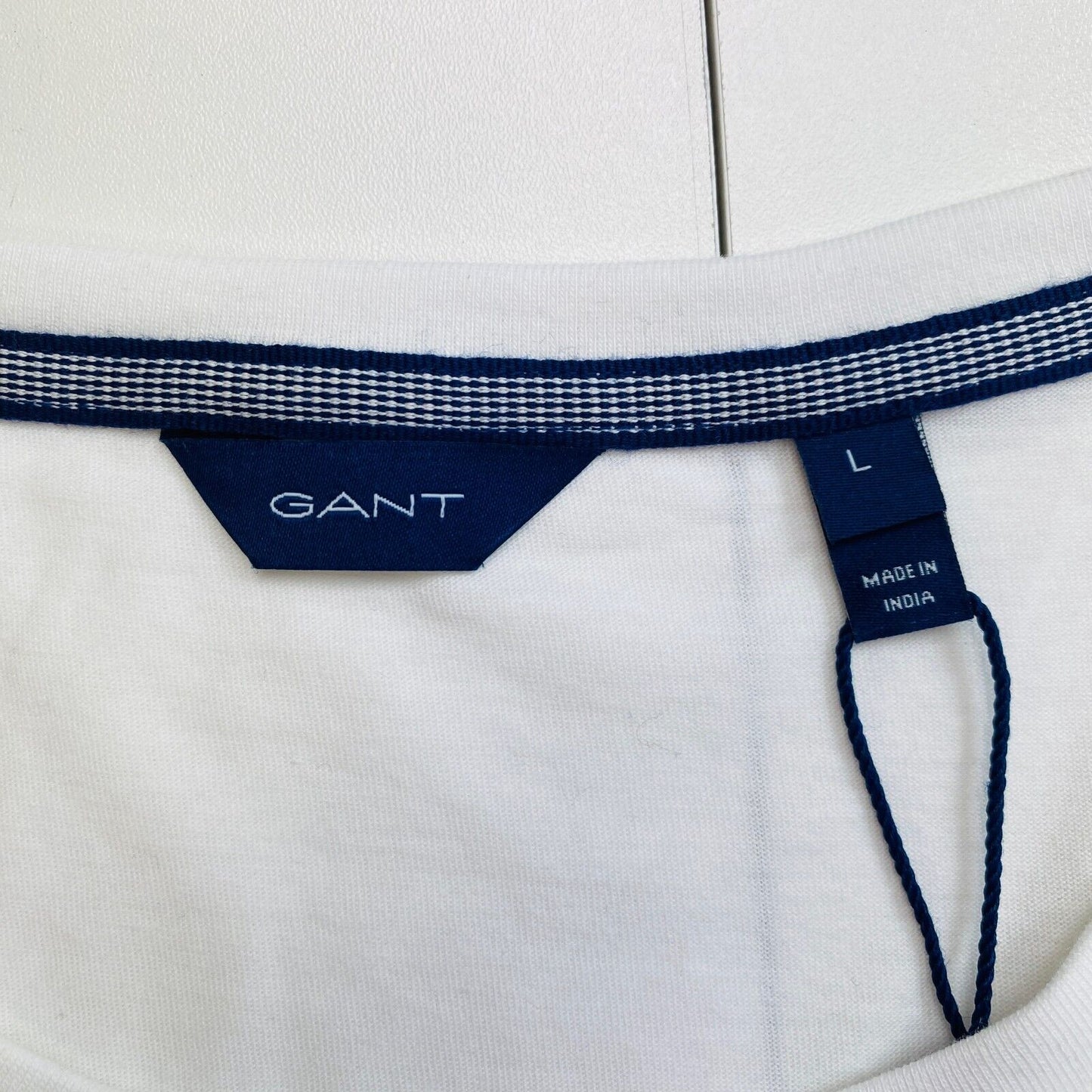 GANT Weißes Lock Up T-Shirt mit Rundhalsausschnitt und langen Ärmeln, Größe L