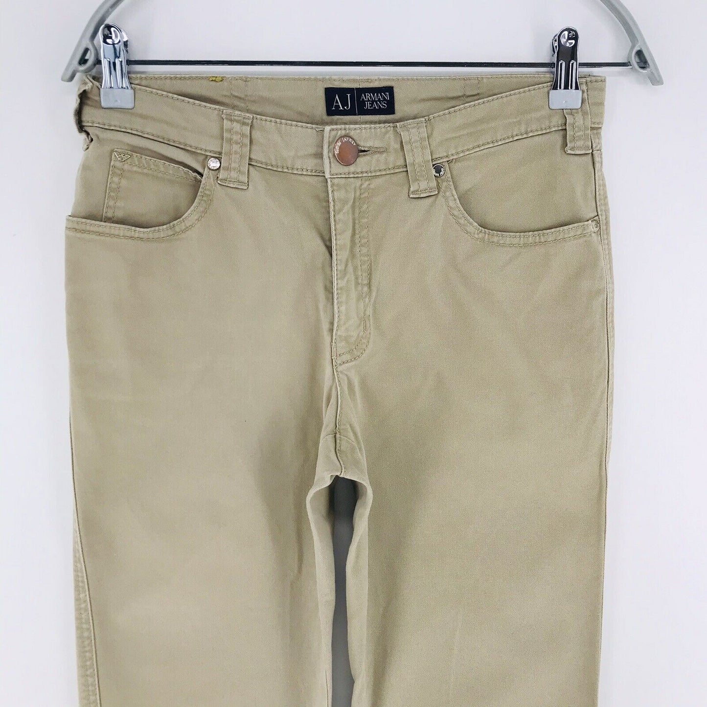 Armani Jeans Damen Jeans mit Stretch-Anteil in normaler, gerader Passform, Größe W28 L33, Beige