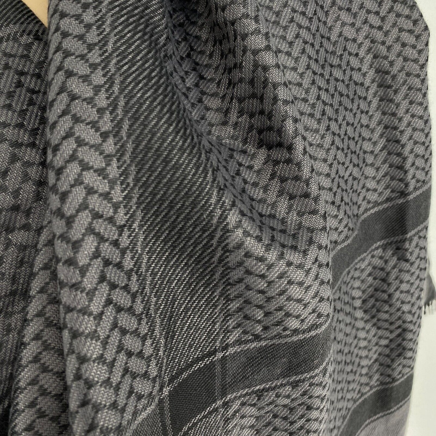 SAINT TROPEZ Dark Grey Scarf Shawl