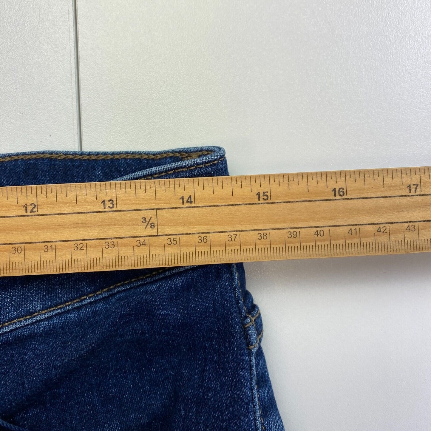 GANT Dunkelblaue FARLA verkürzte Slim Fit Jeans Größe W29