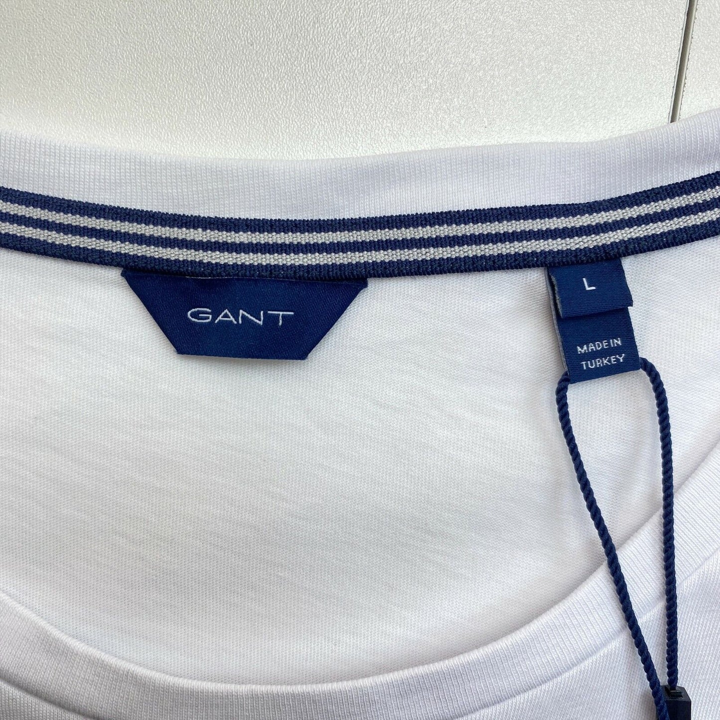 GANT T-Shirt mit Rundhalsausschnitt und Logo, Größe L, Weiß