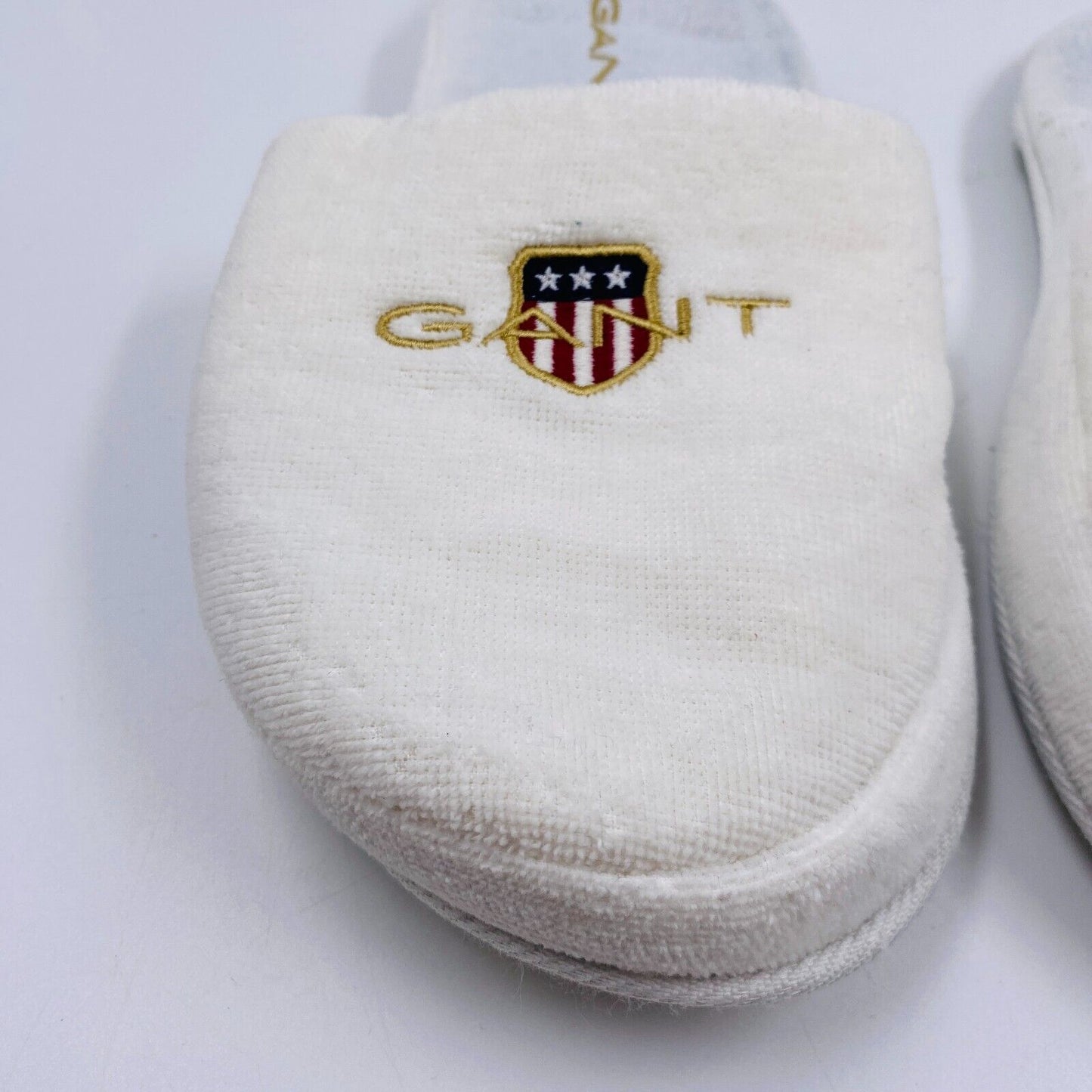 GANT White Unisex Graphic Logo Slip On Home Slippers Size L / XL