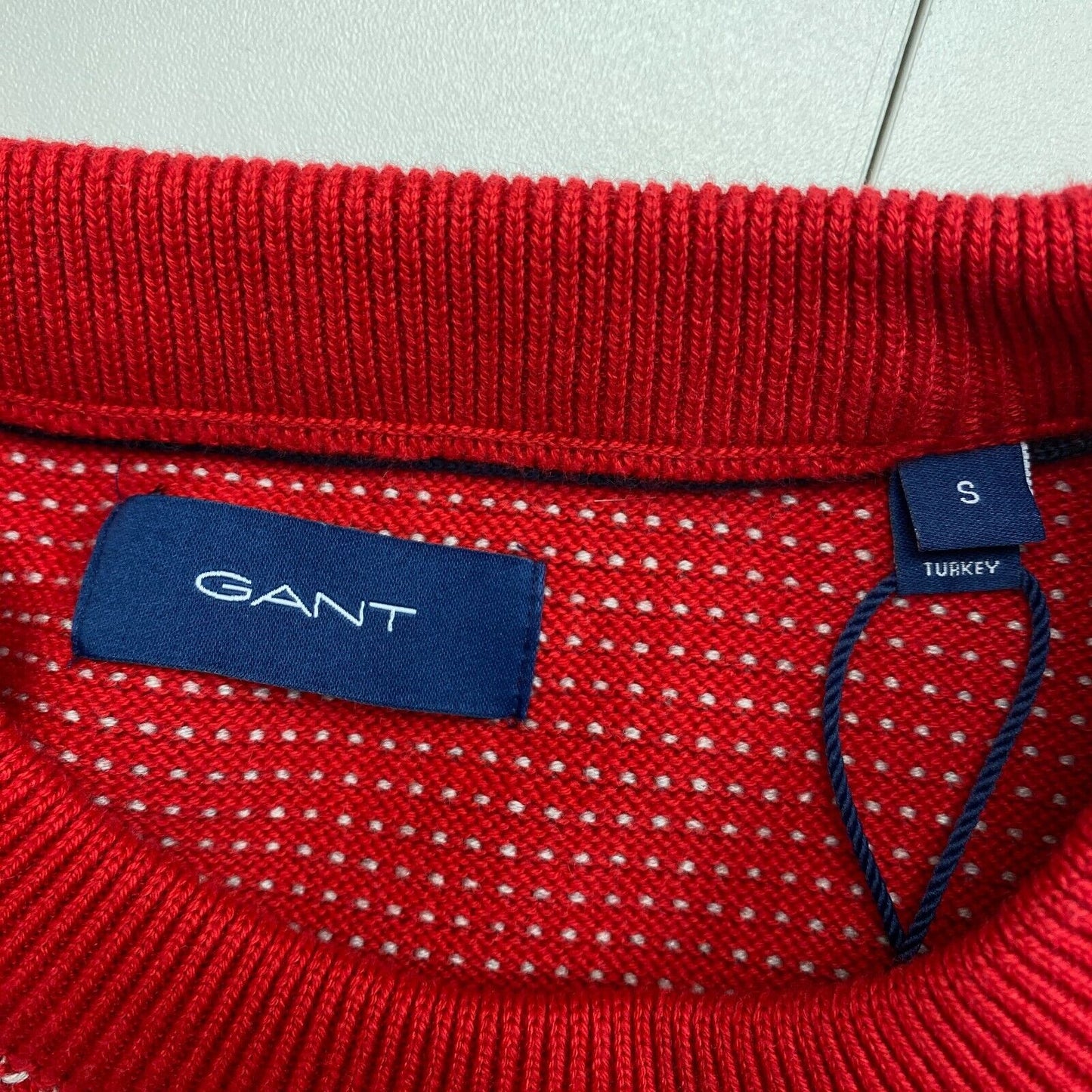 GANT Red Light Texture Crew Neck Sweater Jumper Size S