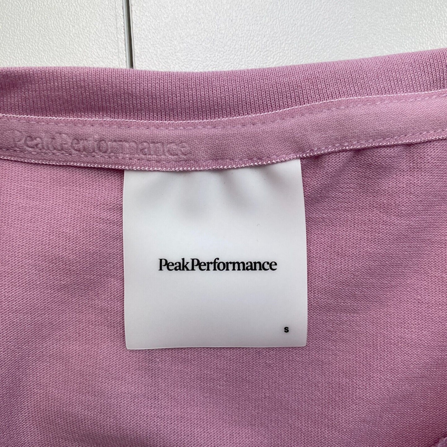 Peak Performance Women Pink Explore  SS Crew Neck T Shirt Size S