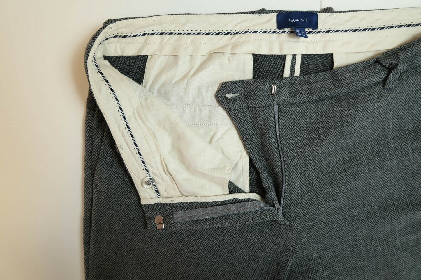 GANT Grey Cropped Pants Trousers Size EUR 44 UK 18 US 14