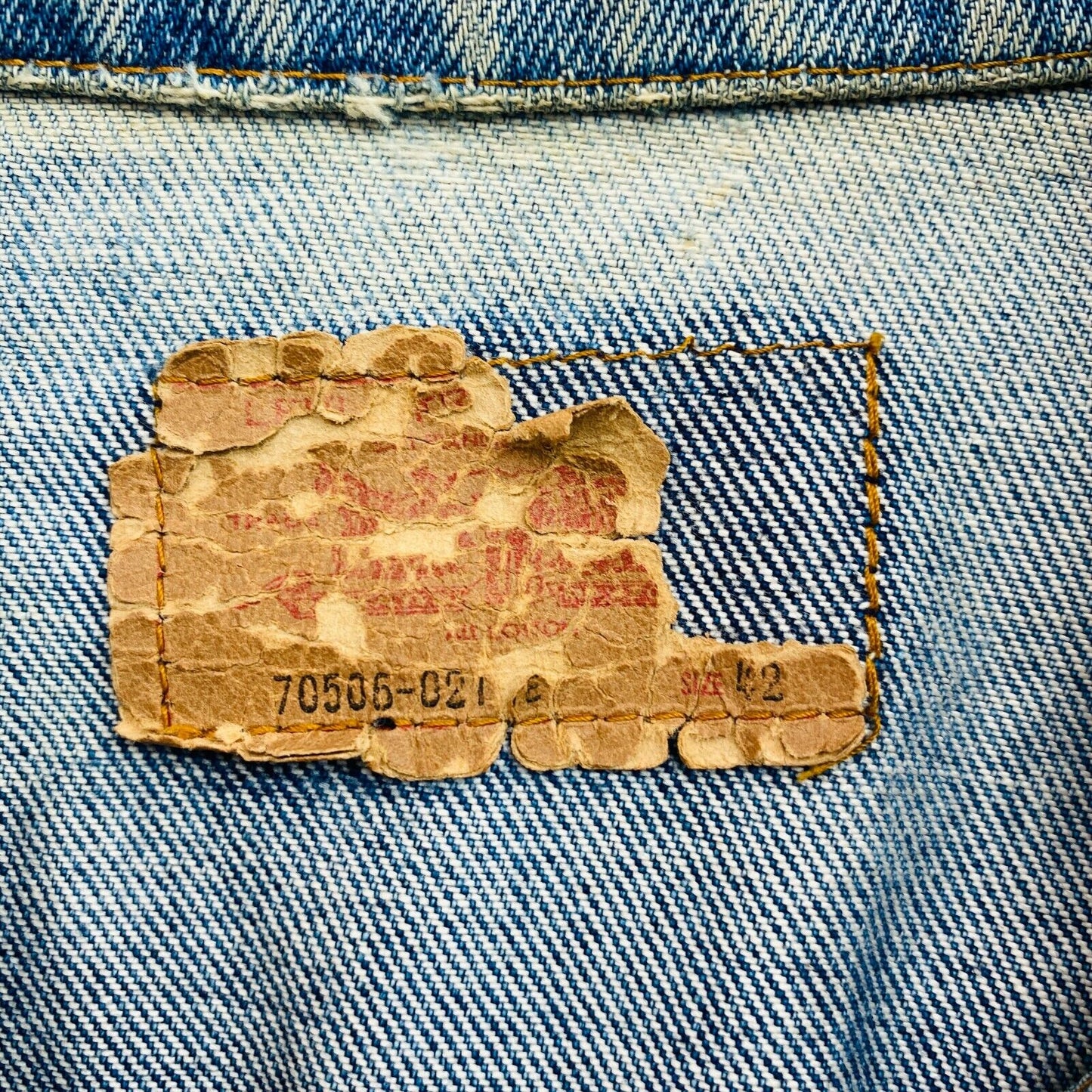 Levi's Blue Vintage Denim Jeans Distressed Jacket Size 42