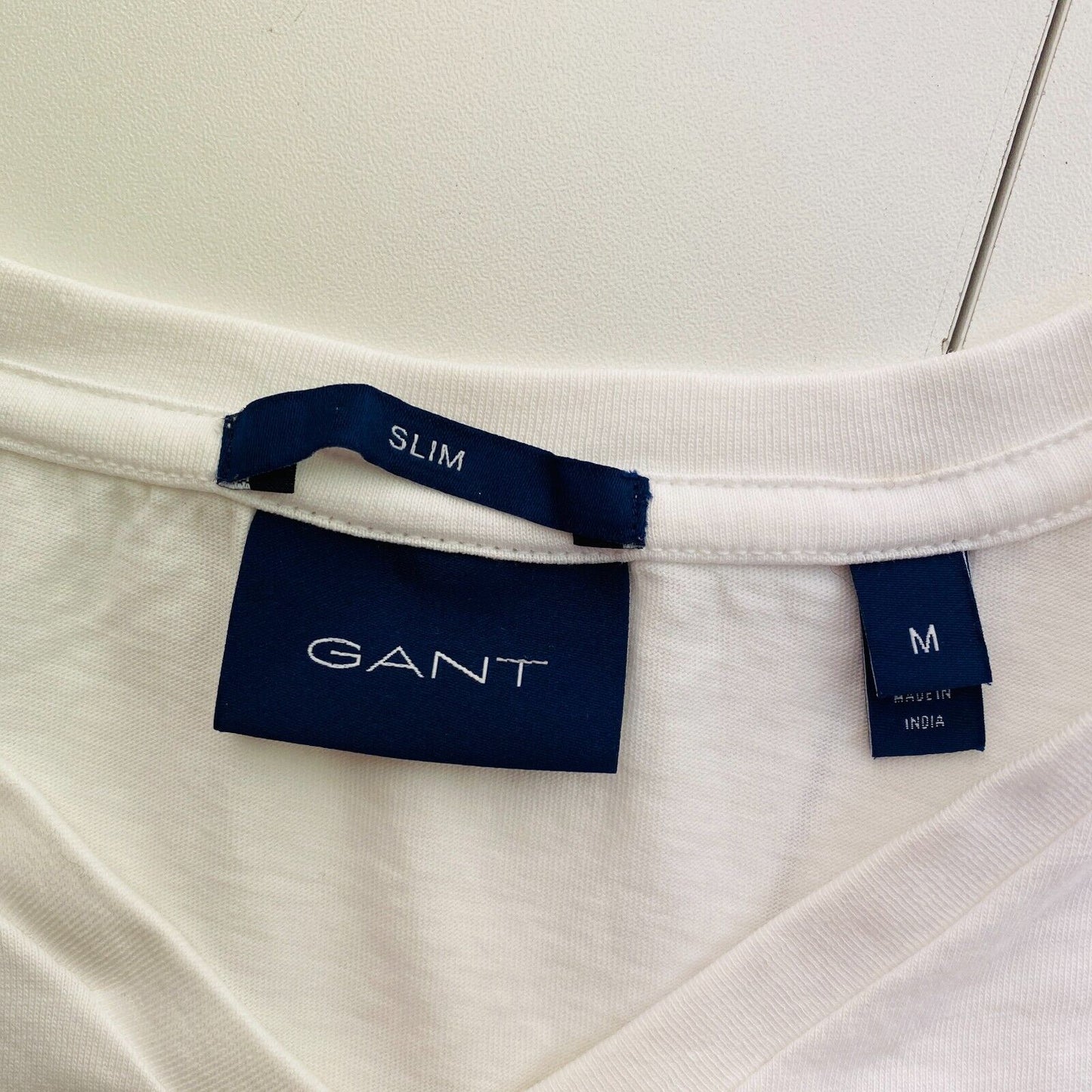 GANT Men White Original Slim Fit V Neck Short Sleeve T-Shirt Size M