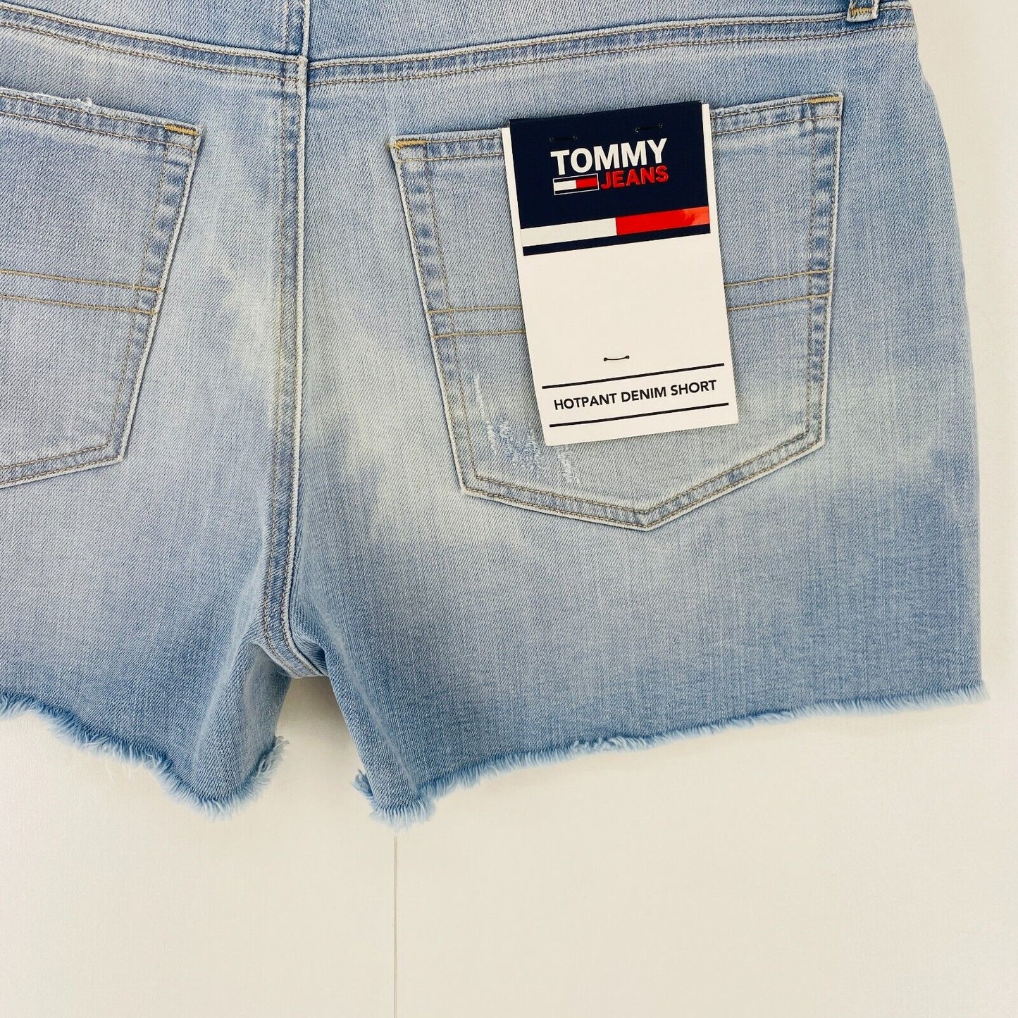 Tommy Hilfiger Women Blue Regular Fit Ripped Hot Pants Denim Shorts Size W32