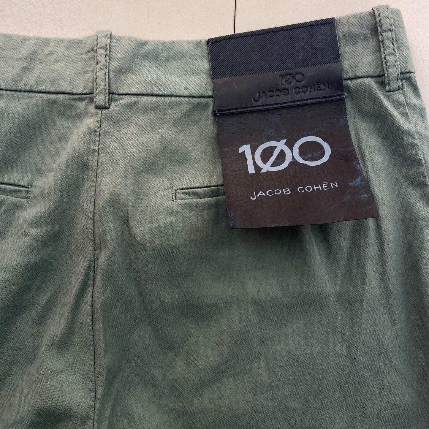 JACOB COHEN Women M7012 Dark Green Comfort Fit Capri Pants Trousers Size W30