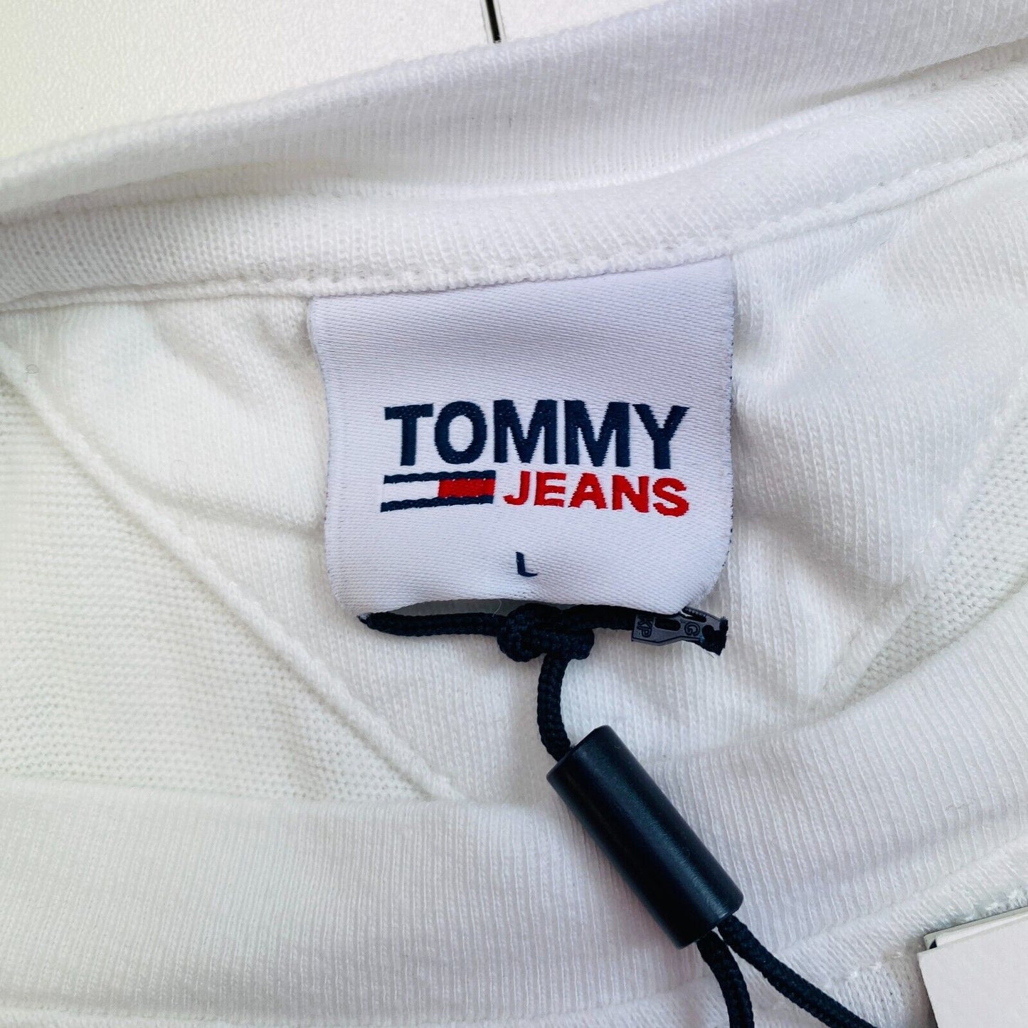 Tommy Hilfiger JEANS White Logo Flag Crew Neck Long Sleeve T Shirt Size L