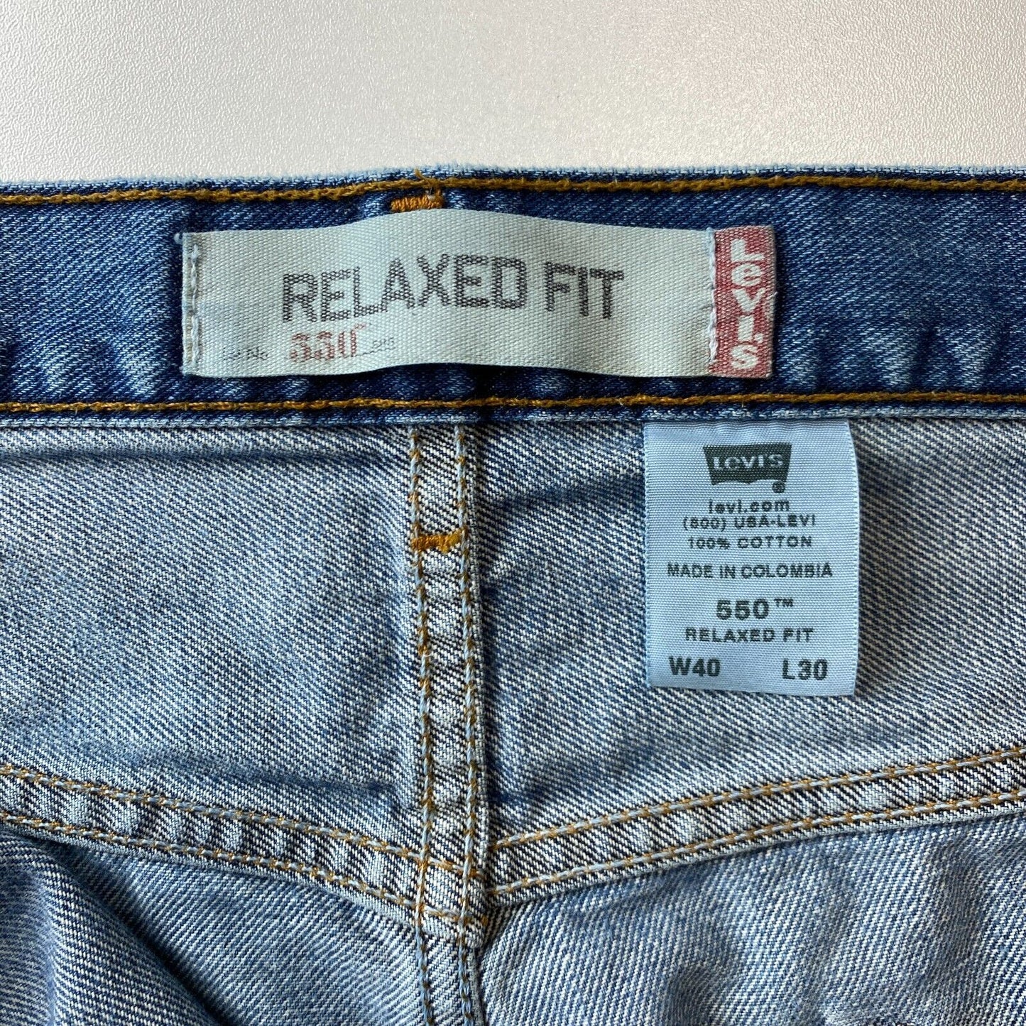 Vintage Levi's 550 Blue Relaxed Straight Fit Jeans W40 L30