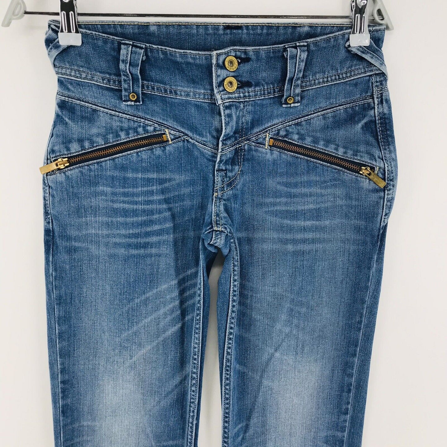 vintage Levi’s 570 Femme Bleu Stretch Regular Straight Fit Jeans W27 L34